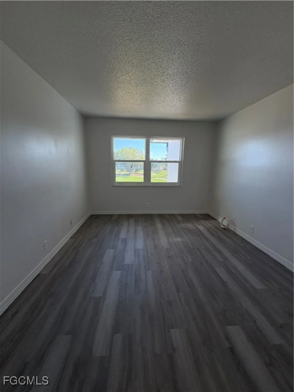 Property Slideshow image 6 of 10 | 1724 pine valley dr apt 319, Fort Myers, FL, 33907
