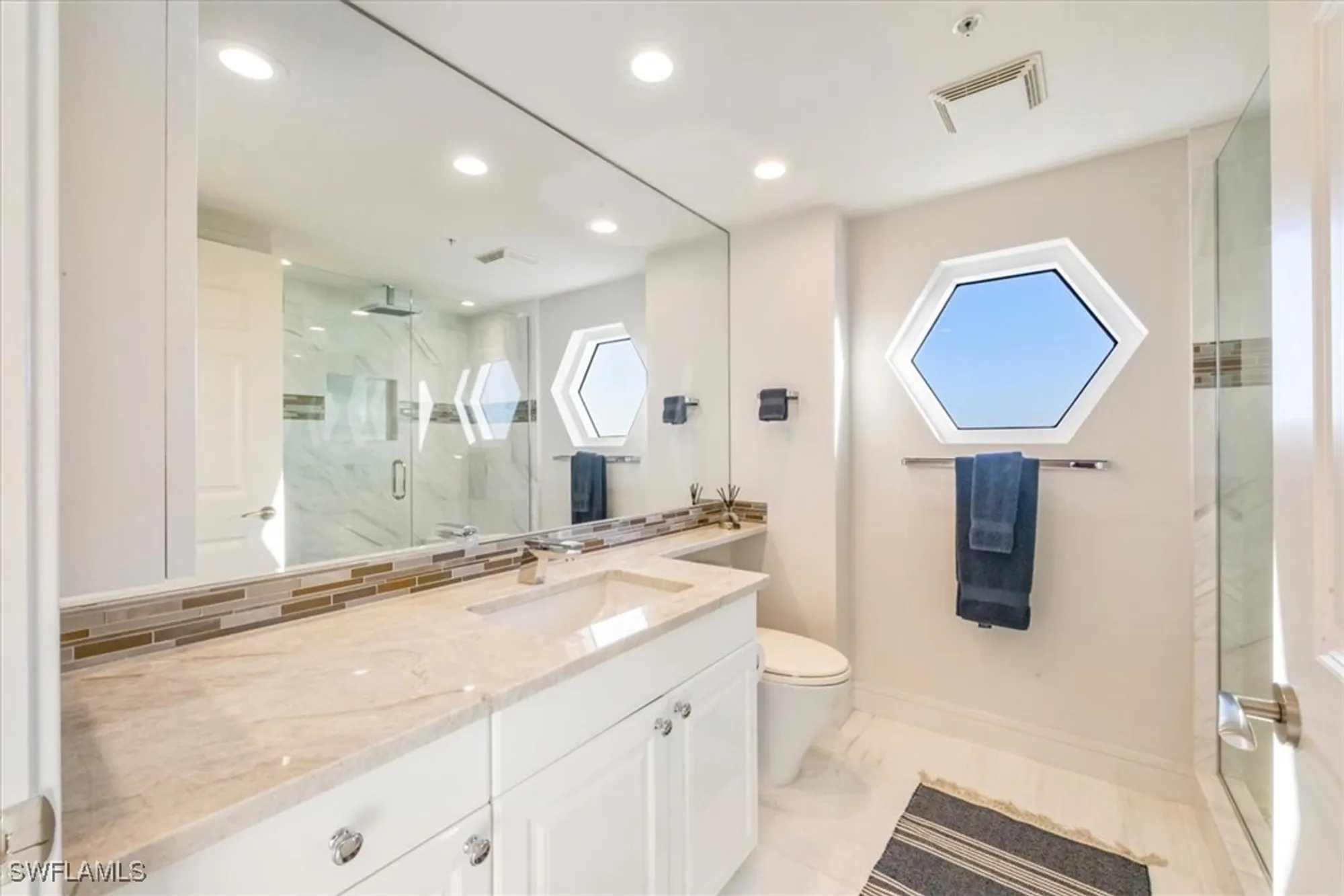 Property Slideshow image 22 of 31 | 7575 pelican bay blvd 1008, Naples, FL, 34108