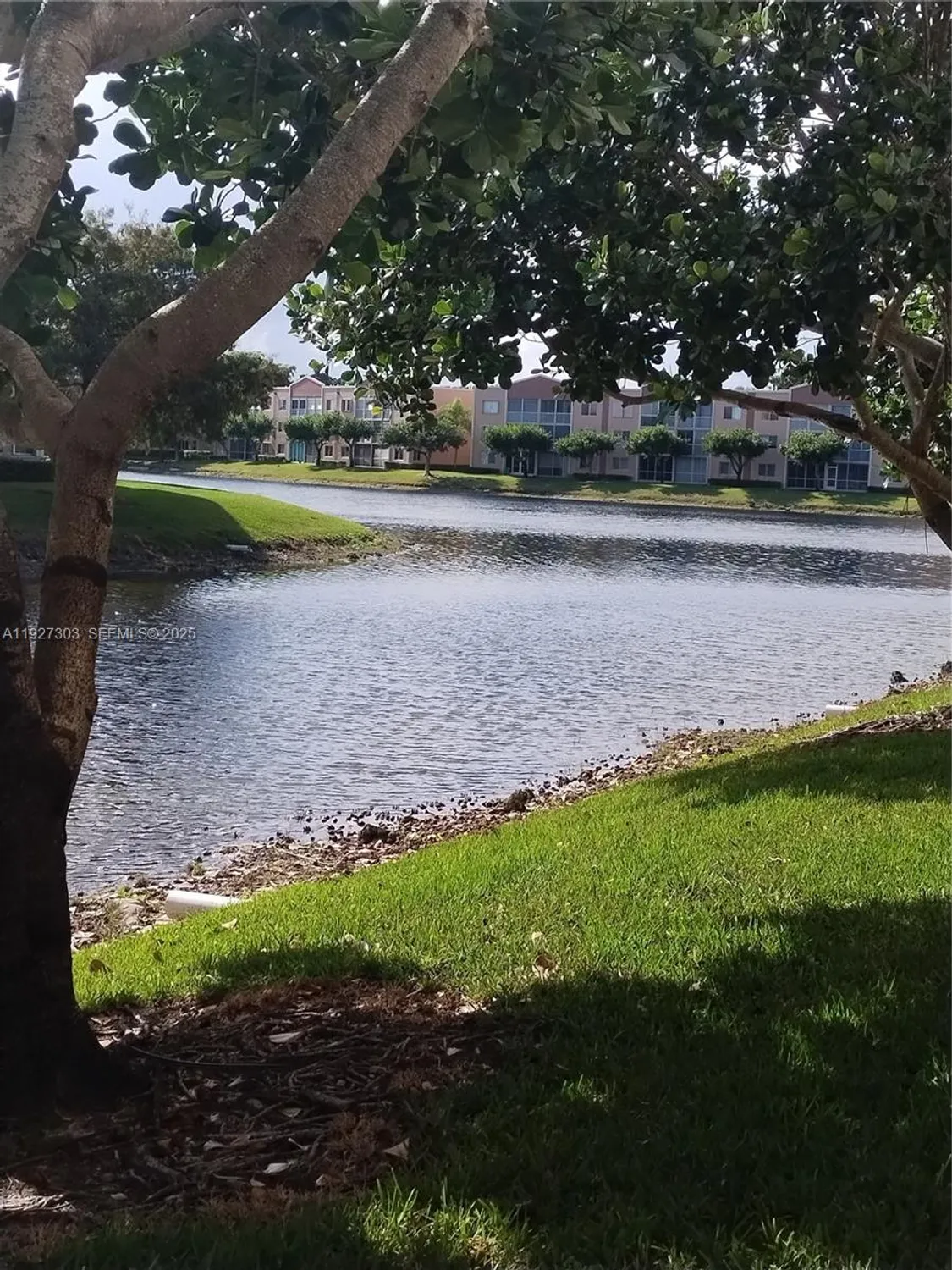 Property Slideshow image 1 of 4 | 7557 granville dr # 305, Tamarac, FL, 33321