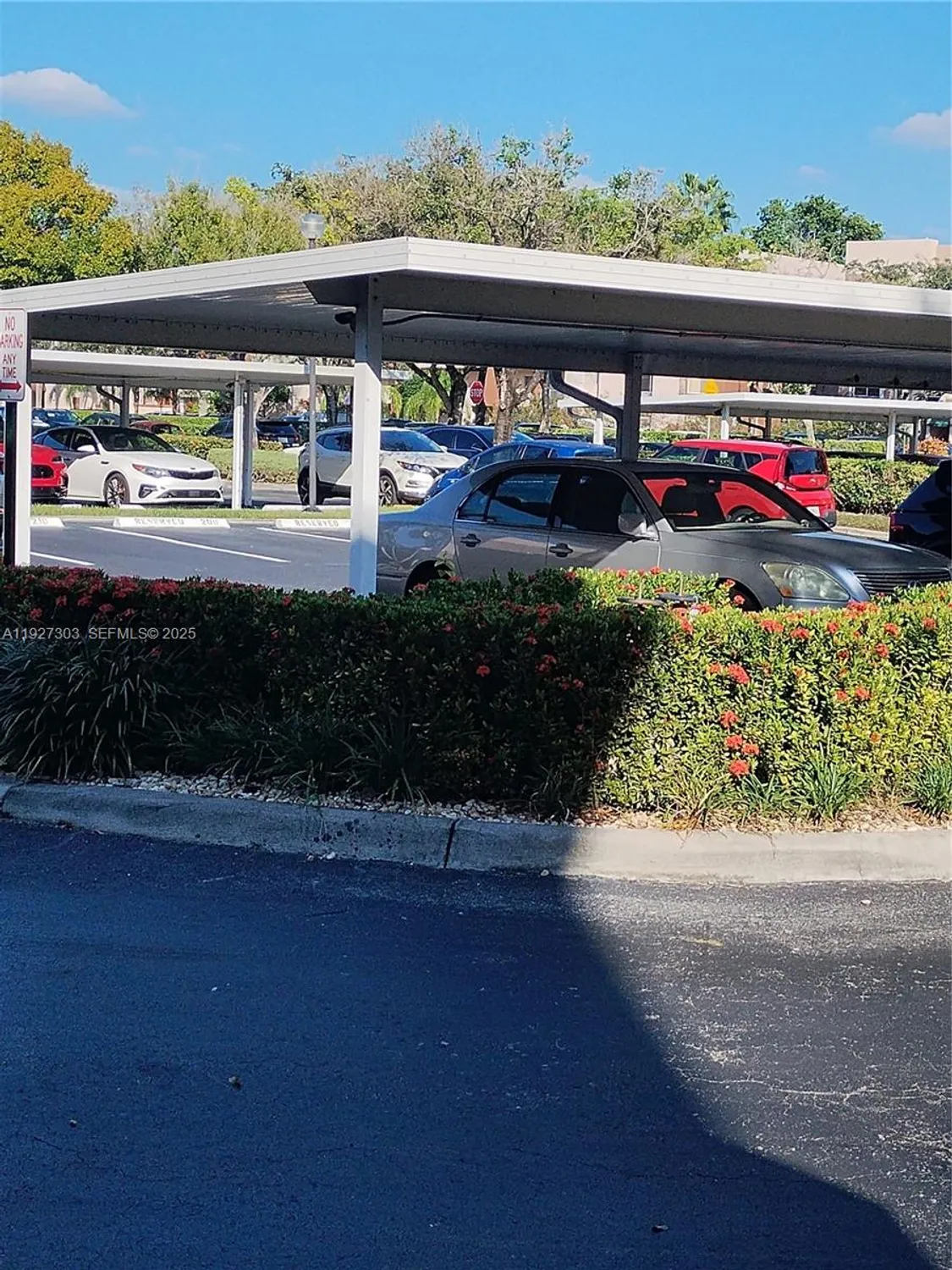 Property Slideshow image 2 of 4 | 7557 granville dr # 305, Tamarac, FL, 33321