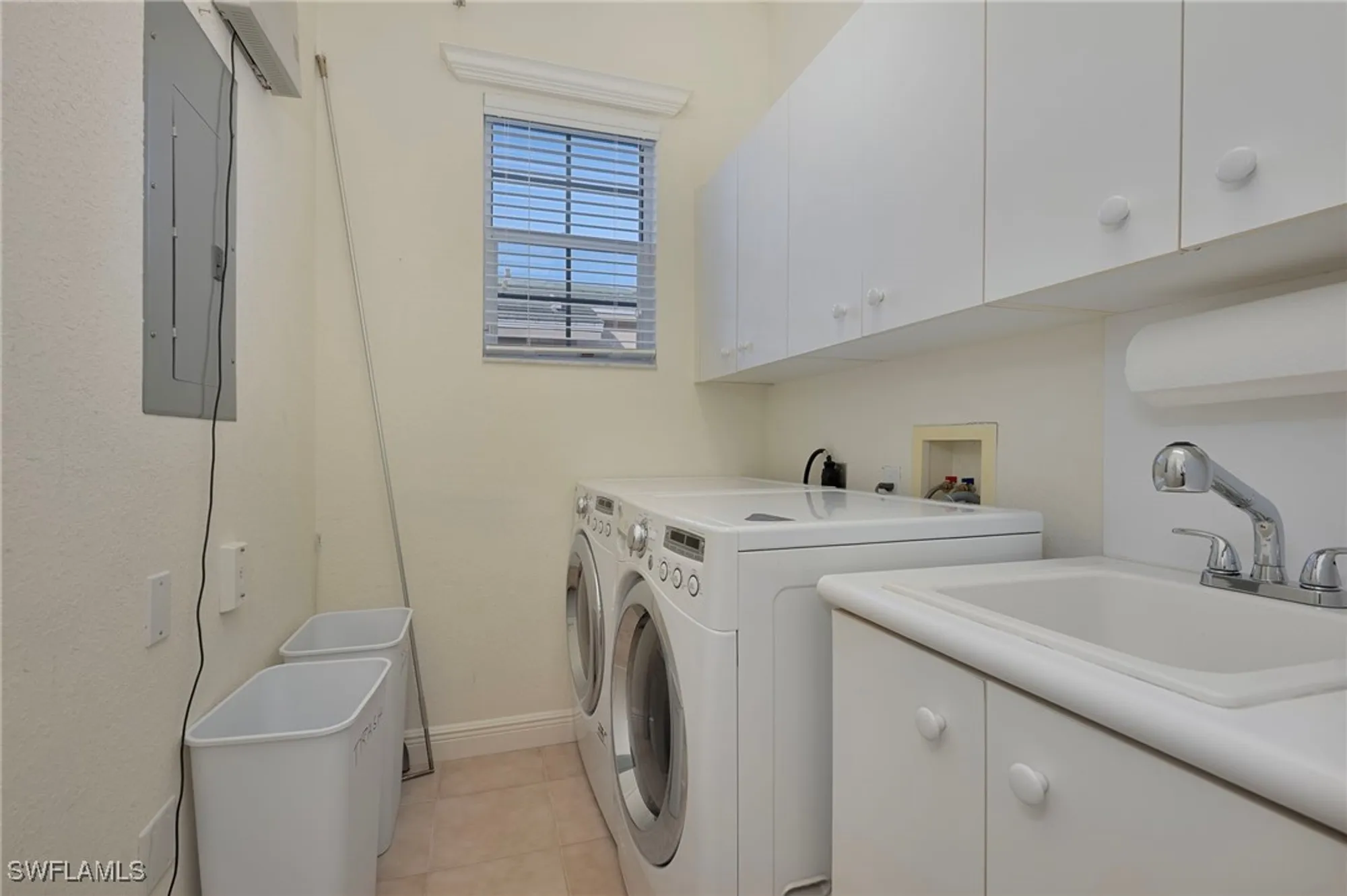 Property Slideshow image 17 of 17 | 642 vintage reserve cir # 3d, Naples, FL, 34119