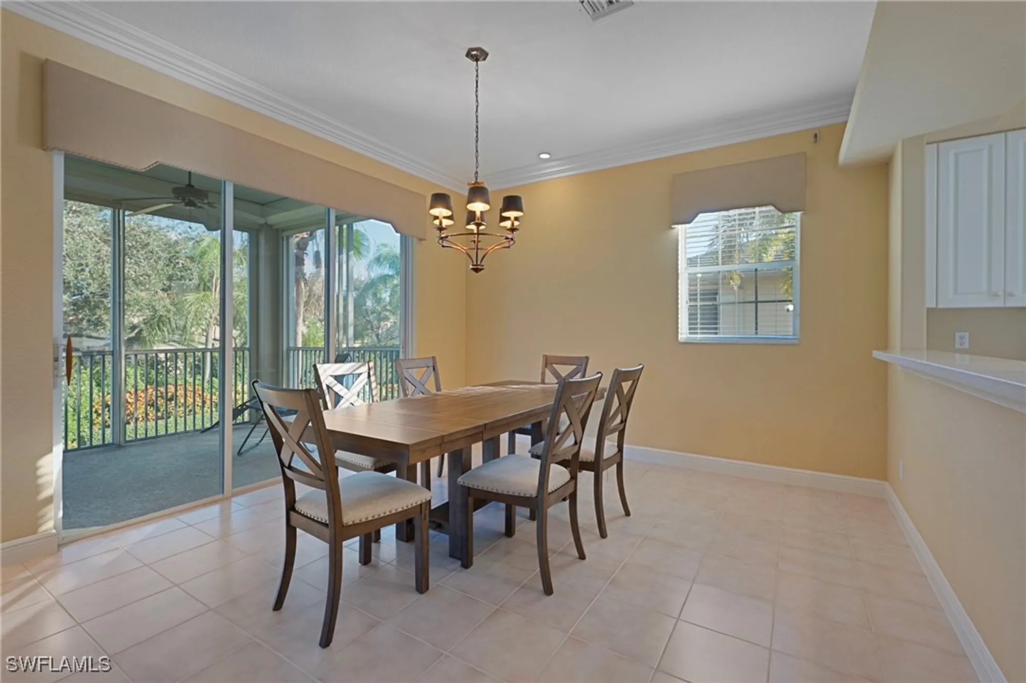 Property Slideshow image 8 of 17 | 642 vintage reserve cir # 3d, Naples, FL, 34119