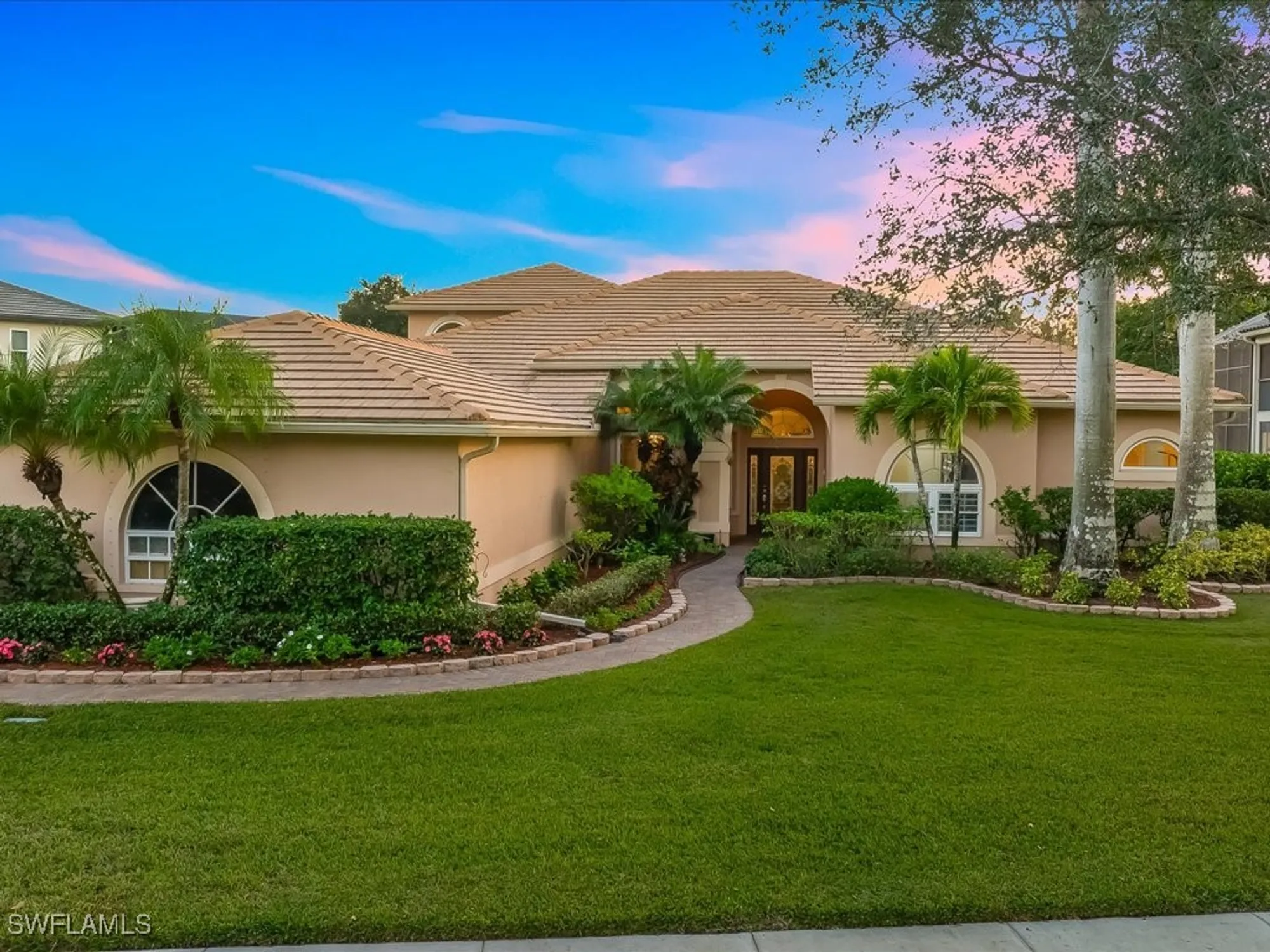 Property Slideshow image 1 of 50 | 11118 seminole palm way, Fort Myers, FL, 33966