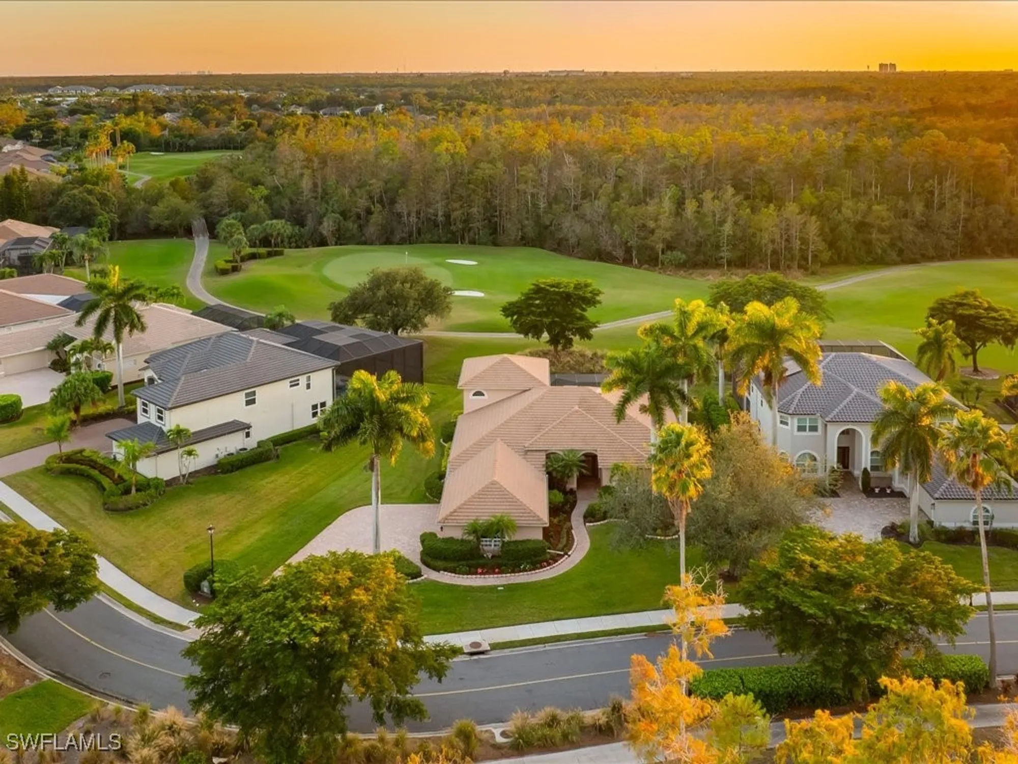 Property Slideshow image 11 of 50 | 11118 seminole palm way, Fort Myers, FL, 33966