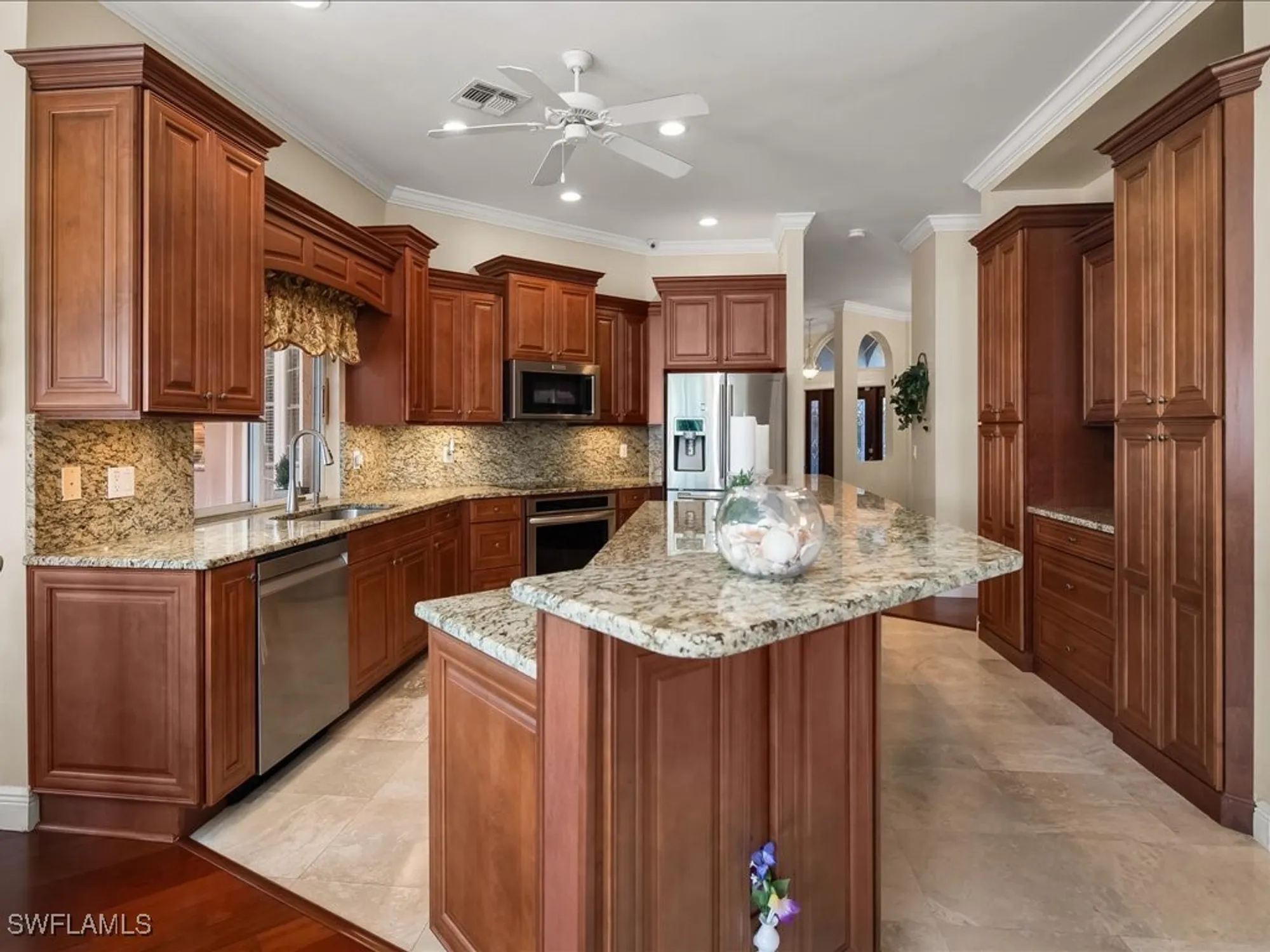 Property Slideshow image 22 of 50 | 11118 seminole palm way, Fort Myers, FL, 33966