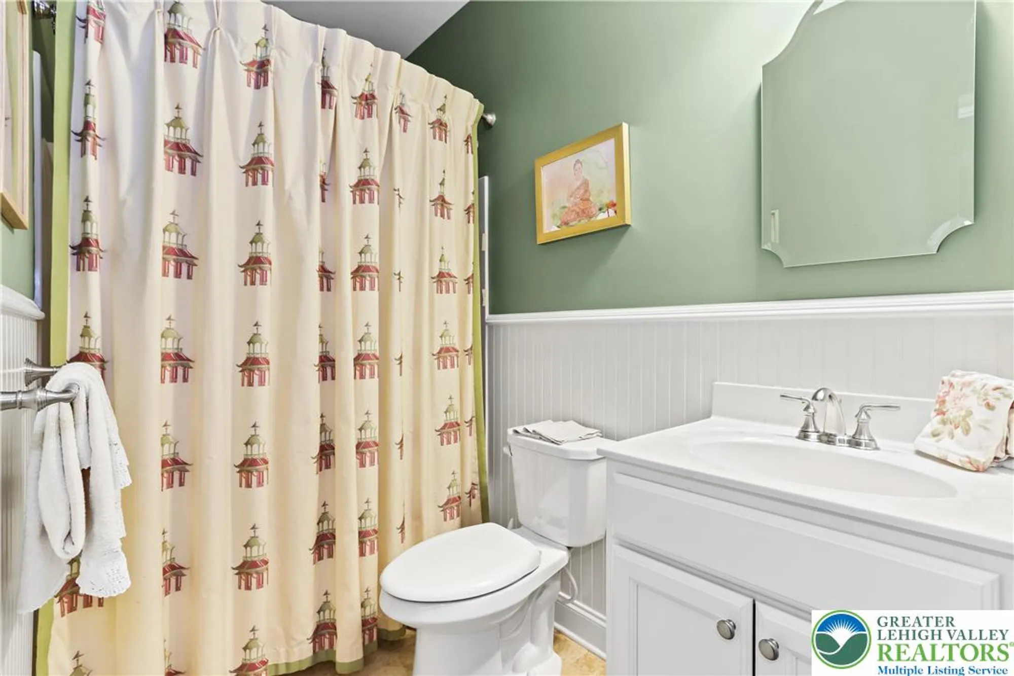 Property Slideshow image 25 of 51 | 4406 allegiant st, Center Valley, PA, 18034