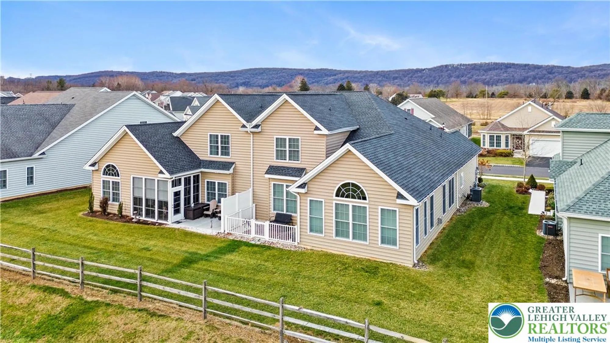 Property Slideshow image 2 of 51 | 4406 allegiant st, Center Valley, PA, 18034