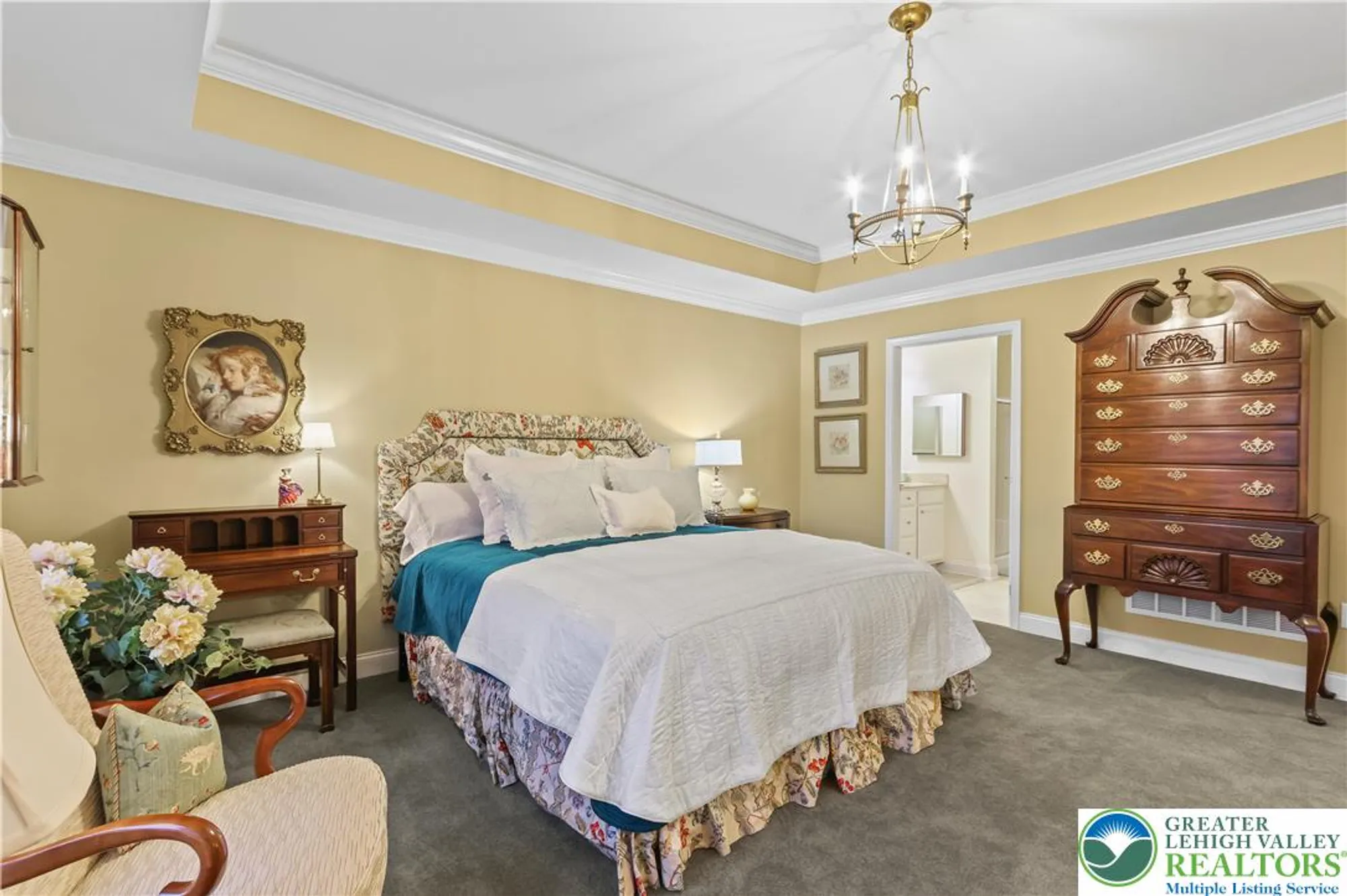 Property Slideshow image 21 of 51 | 4406 allegiant st, Center Valley, PA, 18034