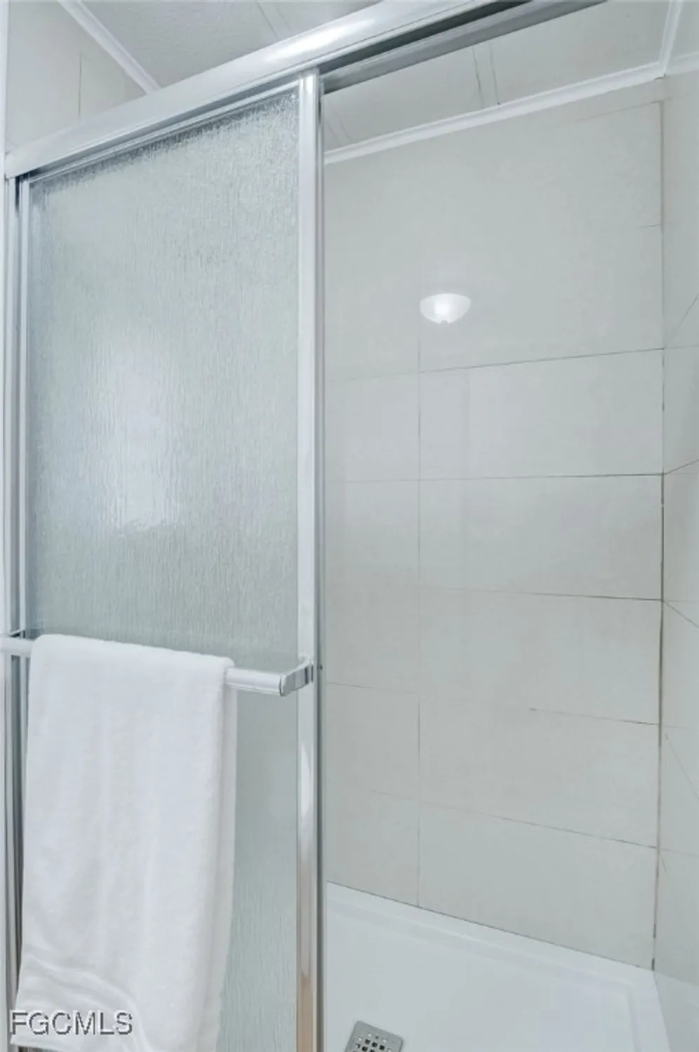 Property Slideshow image 28 of 39 | 5501 john alden ln, North Fort Myers, FL, 33917