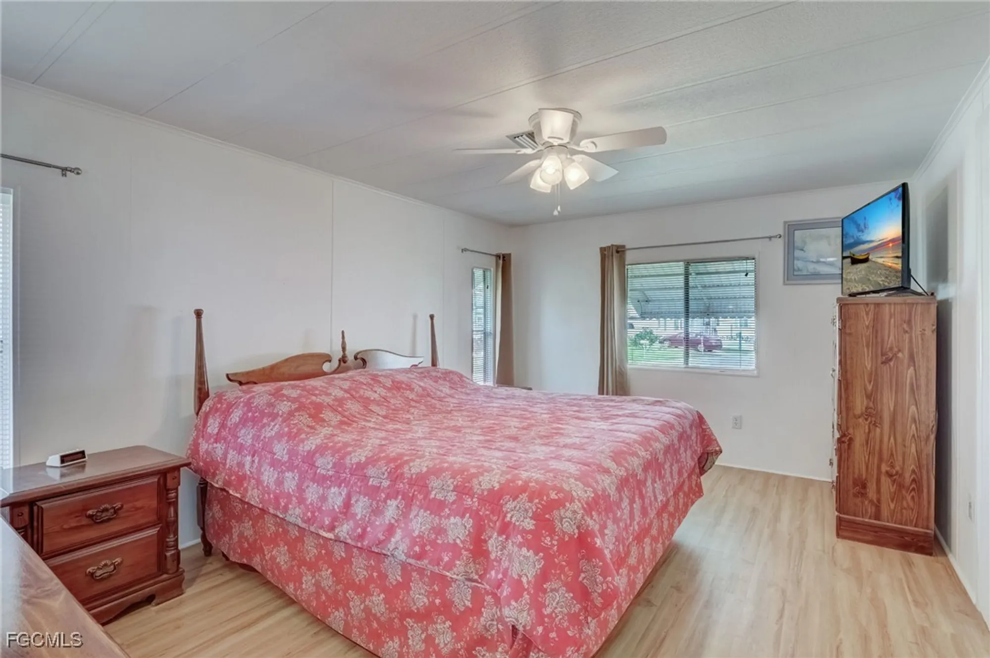 Property Slideshow image 23 of 39 | 5501 john alden ln, North Fort Myers, FL, 33917