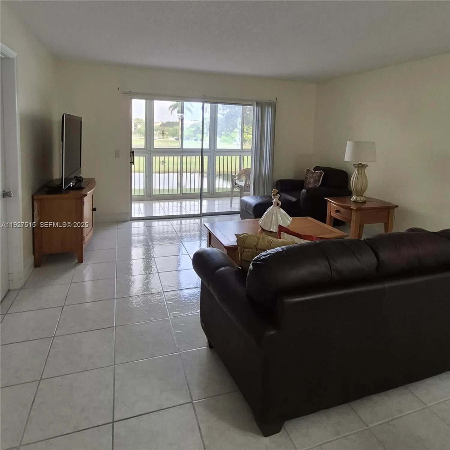 Property Slideshow image 4 of 19 | 901 sw 128th ter 208a, Pembroke Pines, FL, 33027