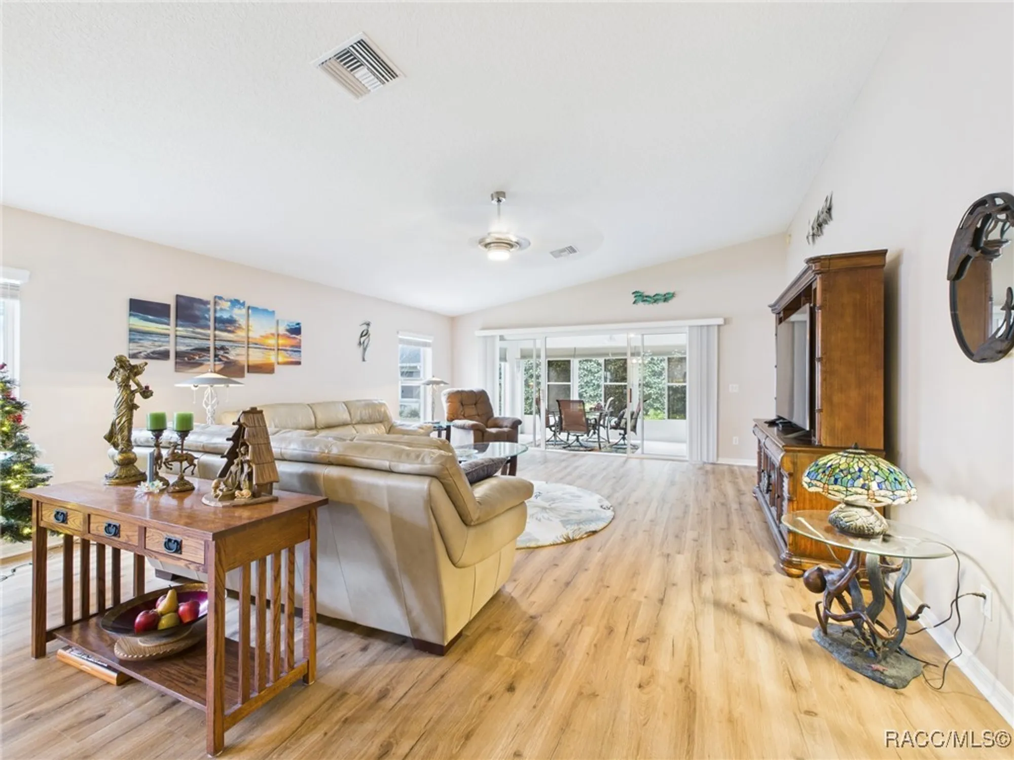 Property Slideshow image 13 of 48 | 3792 e kiwi cove ct, Hernando, FL, 34442