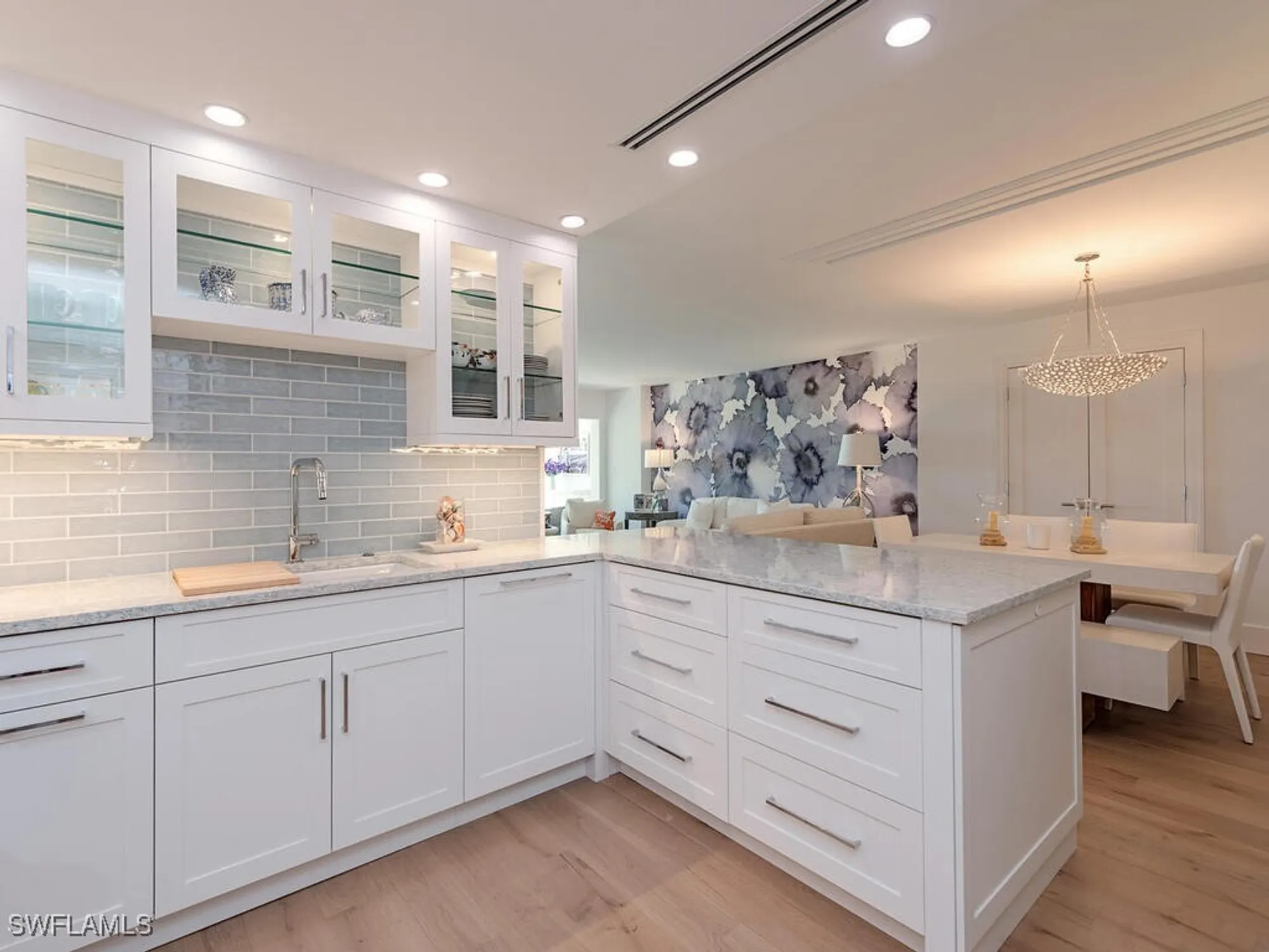 Property Slideshow image 2 of 17 | 2401 gulf shore blvd 11, Naples, FL, 34103