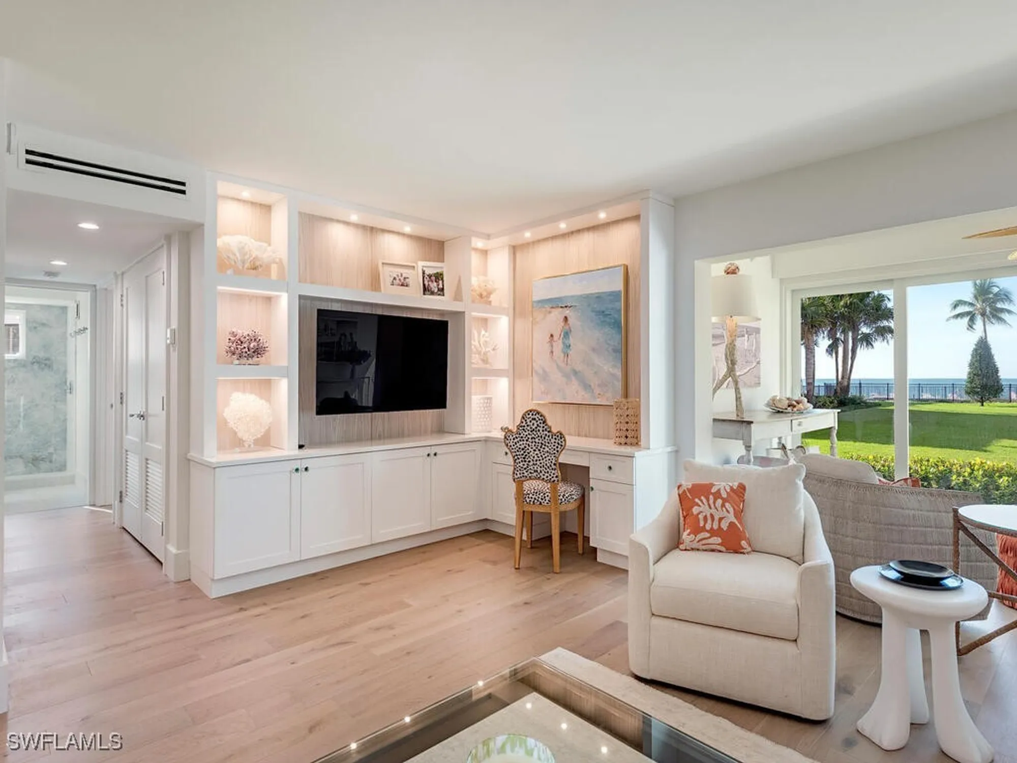 Property Slideshow image 5 of 17 | 2401 gulf shore blvd 11, Naples, FL, 34103