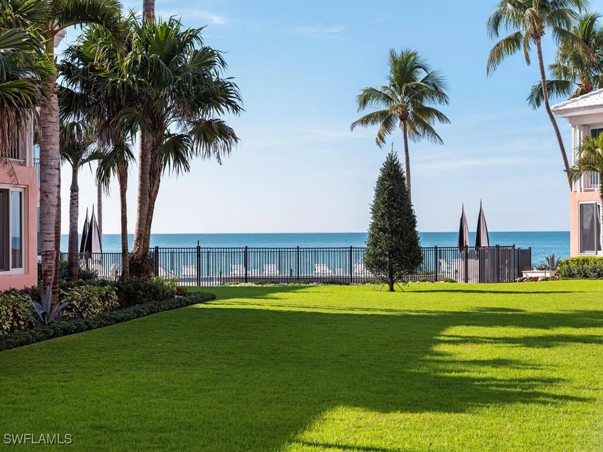 Property Slideshow image 7 of 17 | 2401 gulf shore blvd 11, Naples, FL, 34103