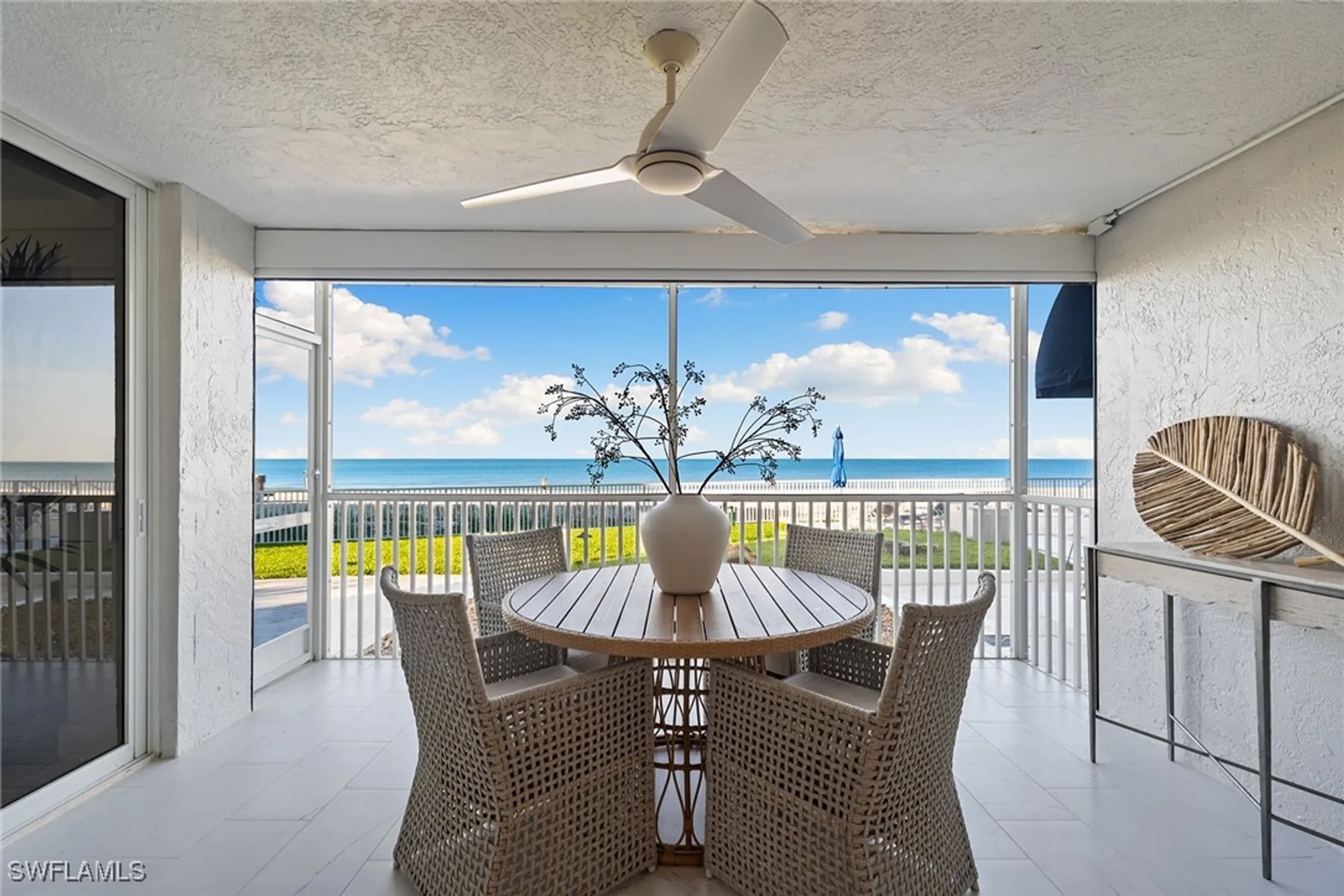 Property Slideshow image 11 of 37 | 1919 gulf shore blvd 101, Naples, FL, 34102