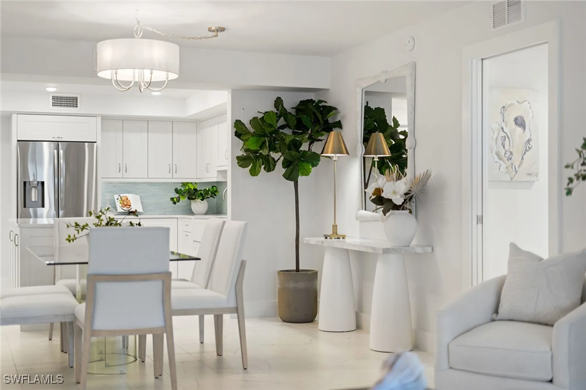 Property Slideshow image 22 of 37 | 1919 gulf shore blvd 101, Naples, FL, 34102