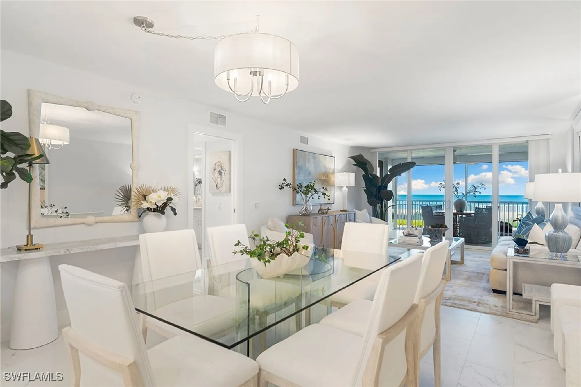 Property Slideshow image 6 of 37 | 1919 gulf shore blvd 101, Naples, FL, 34102