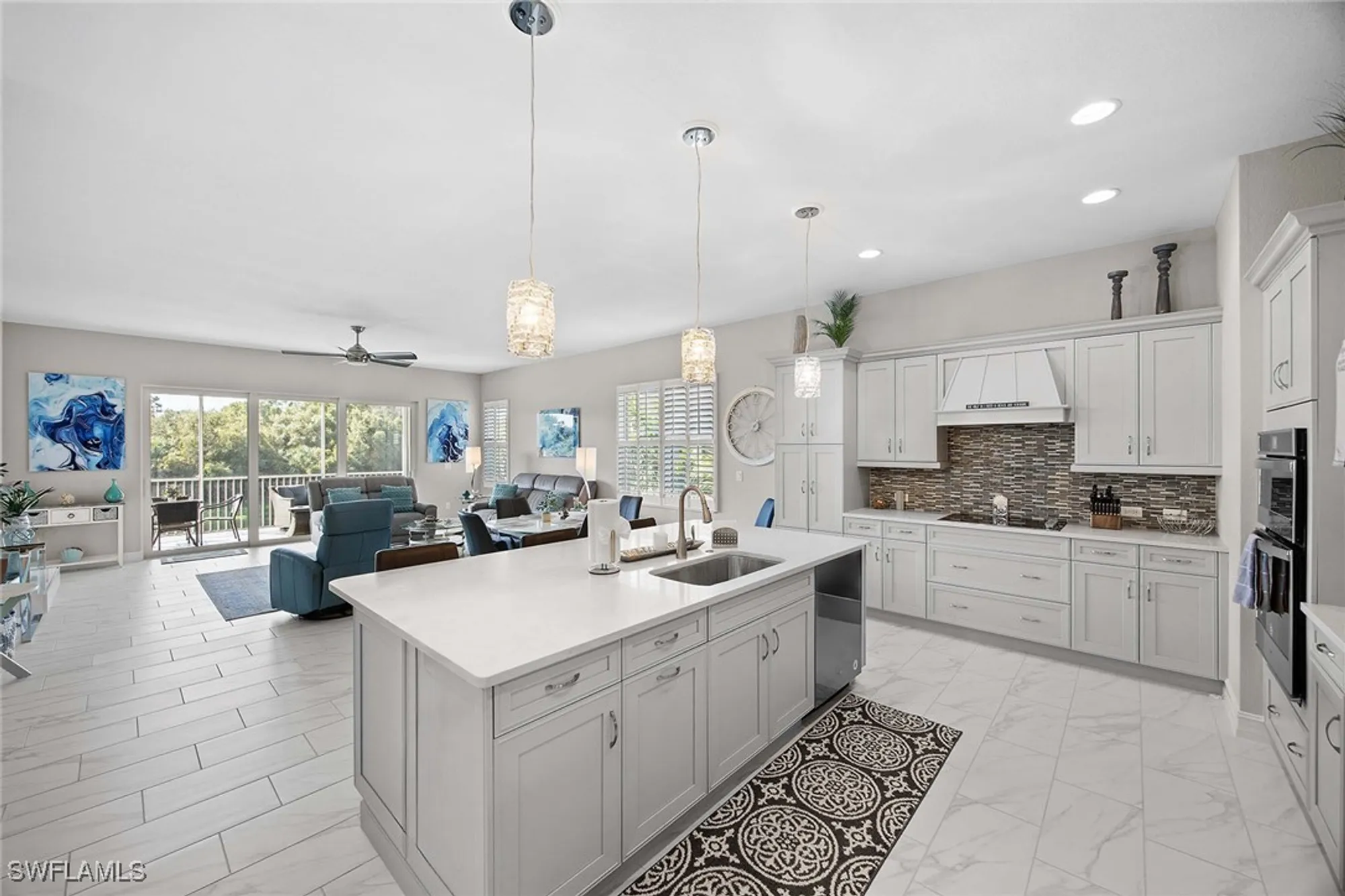 Property Slideshow image 16 of 50 | 7781 hawthorne dr unit 3204, Naples, FL, 34113