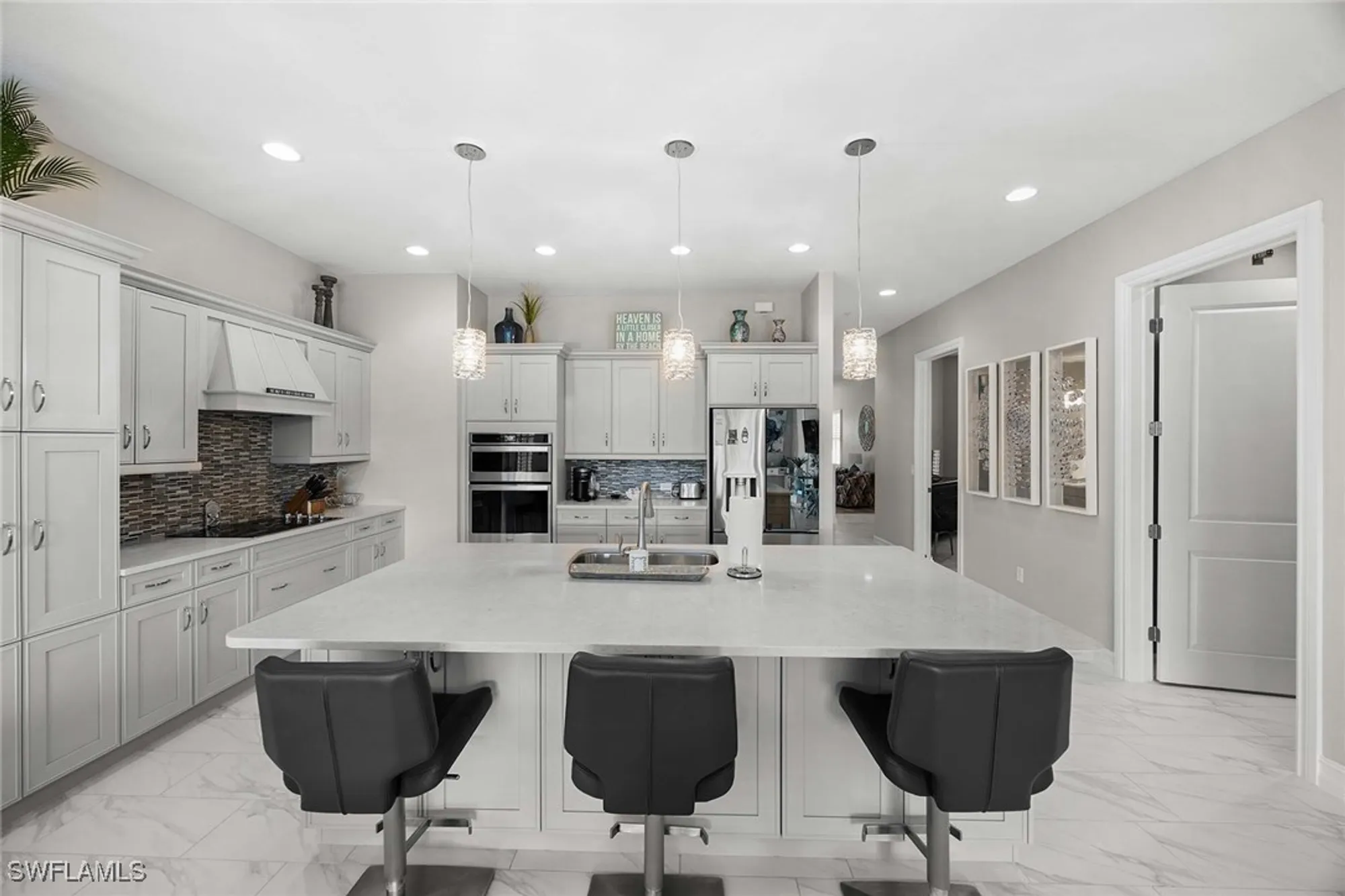 Property Slideshow image 18 of 50 | 7781 hawthorne dr unit 3204, Naples, FL, 34113