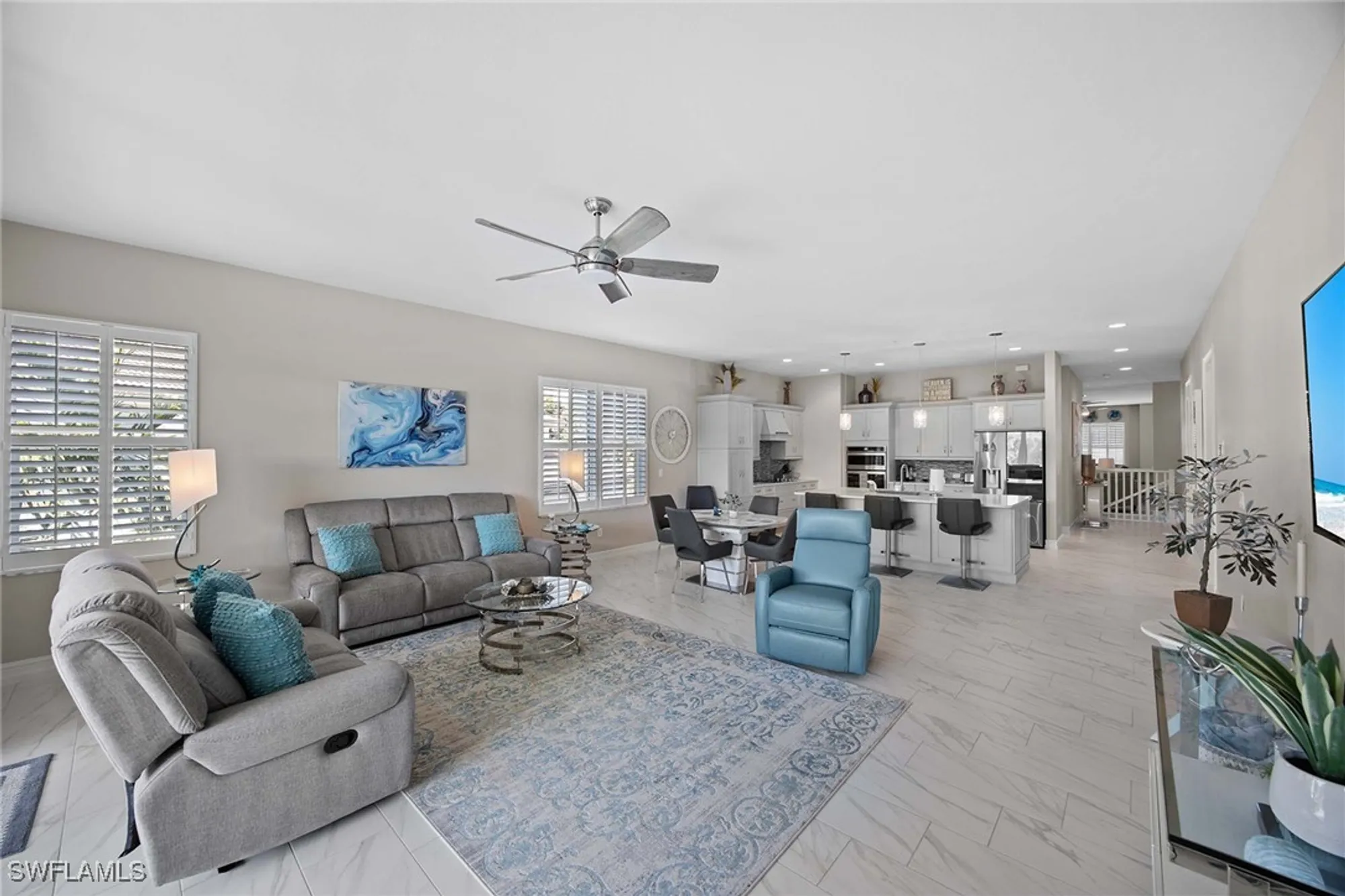 Property Slideshow image 12 of 50 | 7781 hawthorne dr unit 3204, Naples, FL, 34113