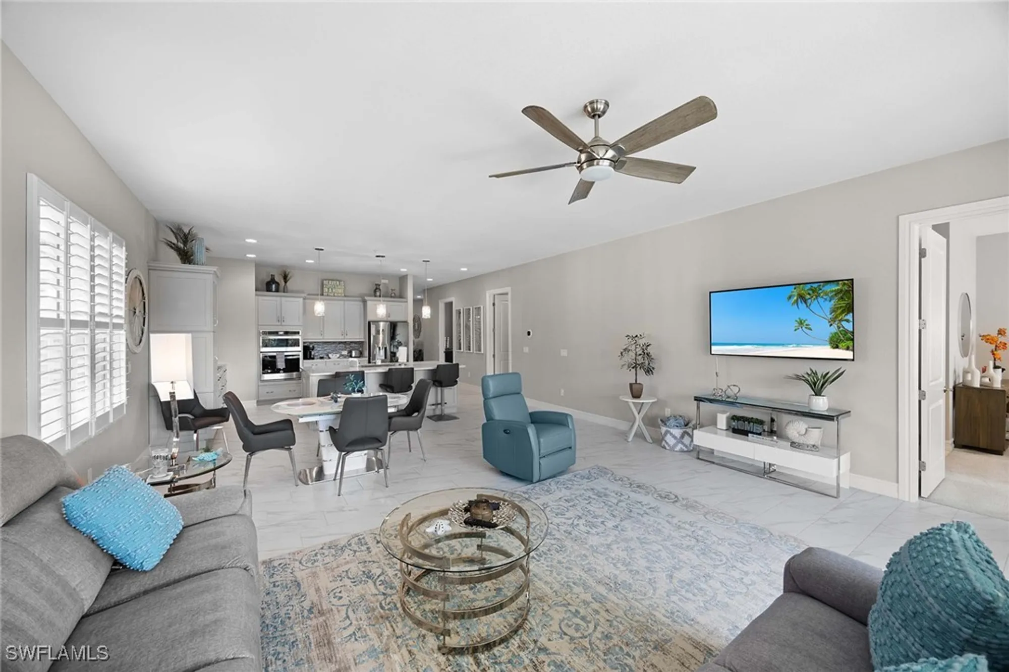 Property Slideshow image 13 of 50 | 7781 hawthorne dr unit 3204, Naples, FL, 34113