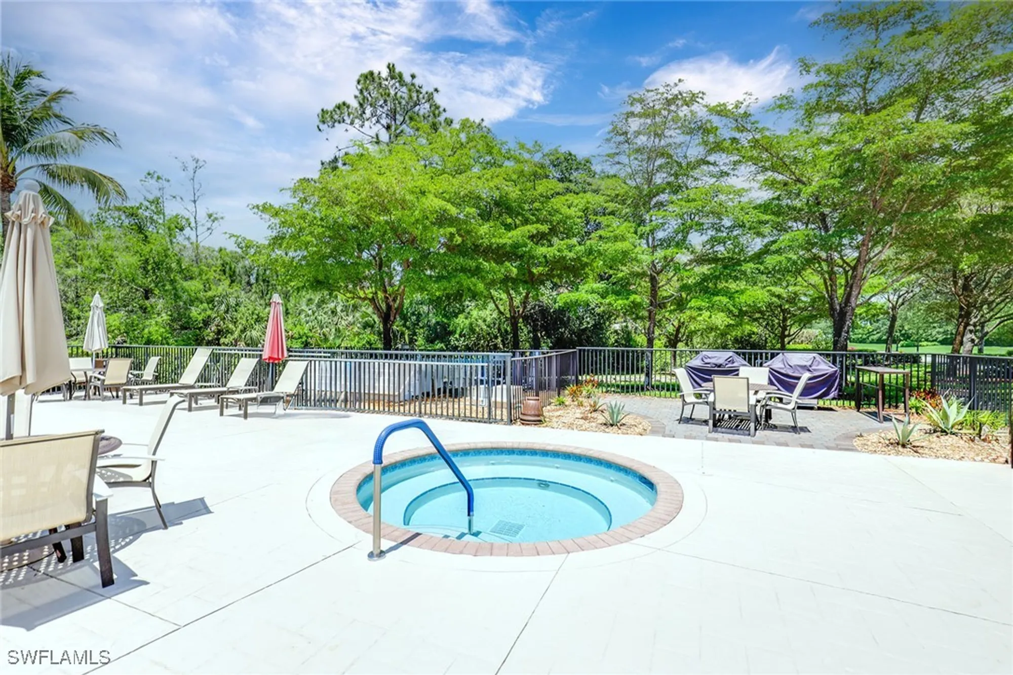 Property Slideshow image 42 of 50 | 7781 hawthorne dr unit 3204, Naples, FL, 34113