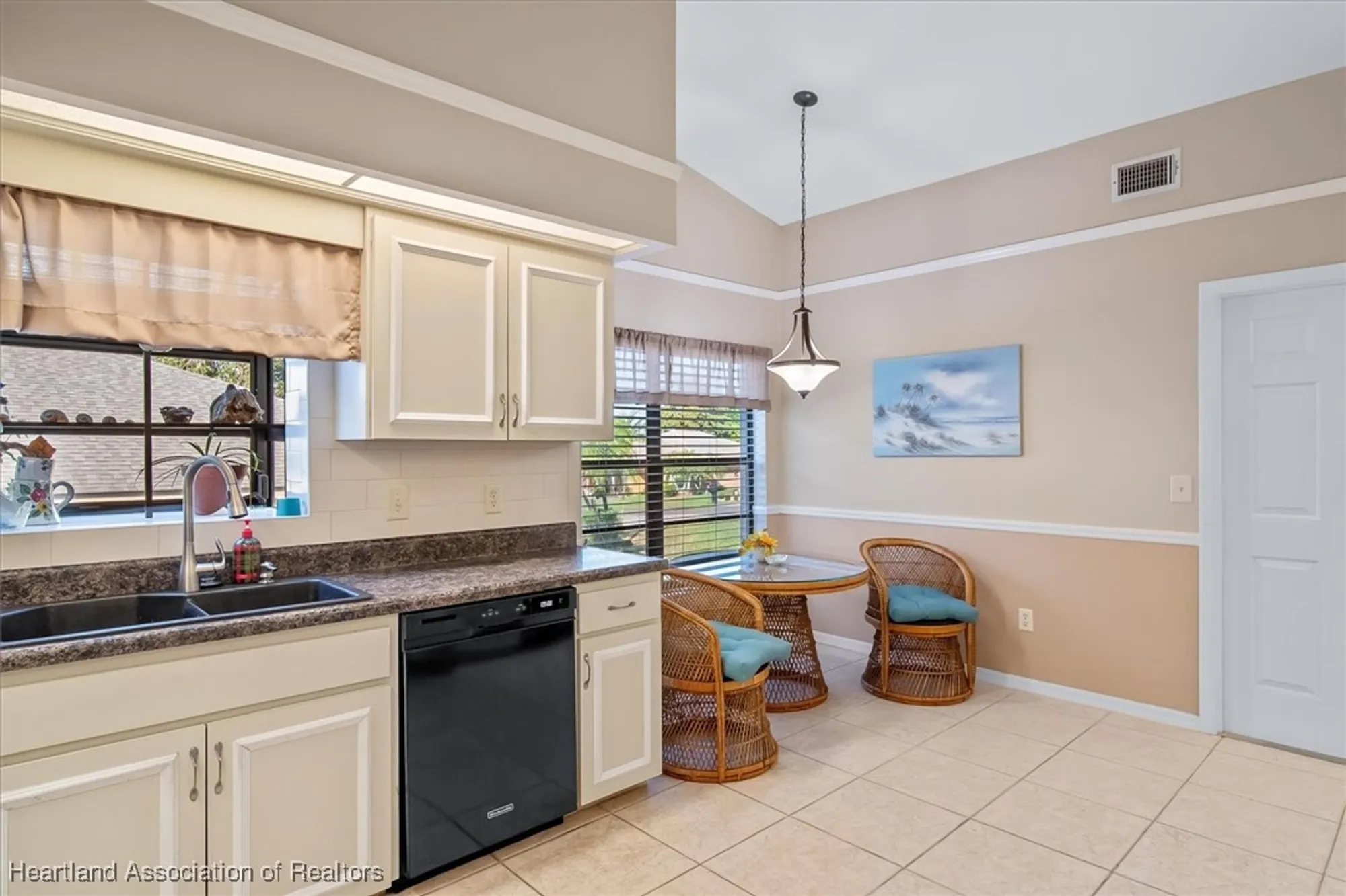 Property Slideshow image 15 of 40 | 98 grandview blvd, Lake Placid, FL, 33852