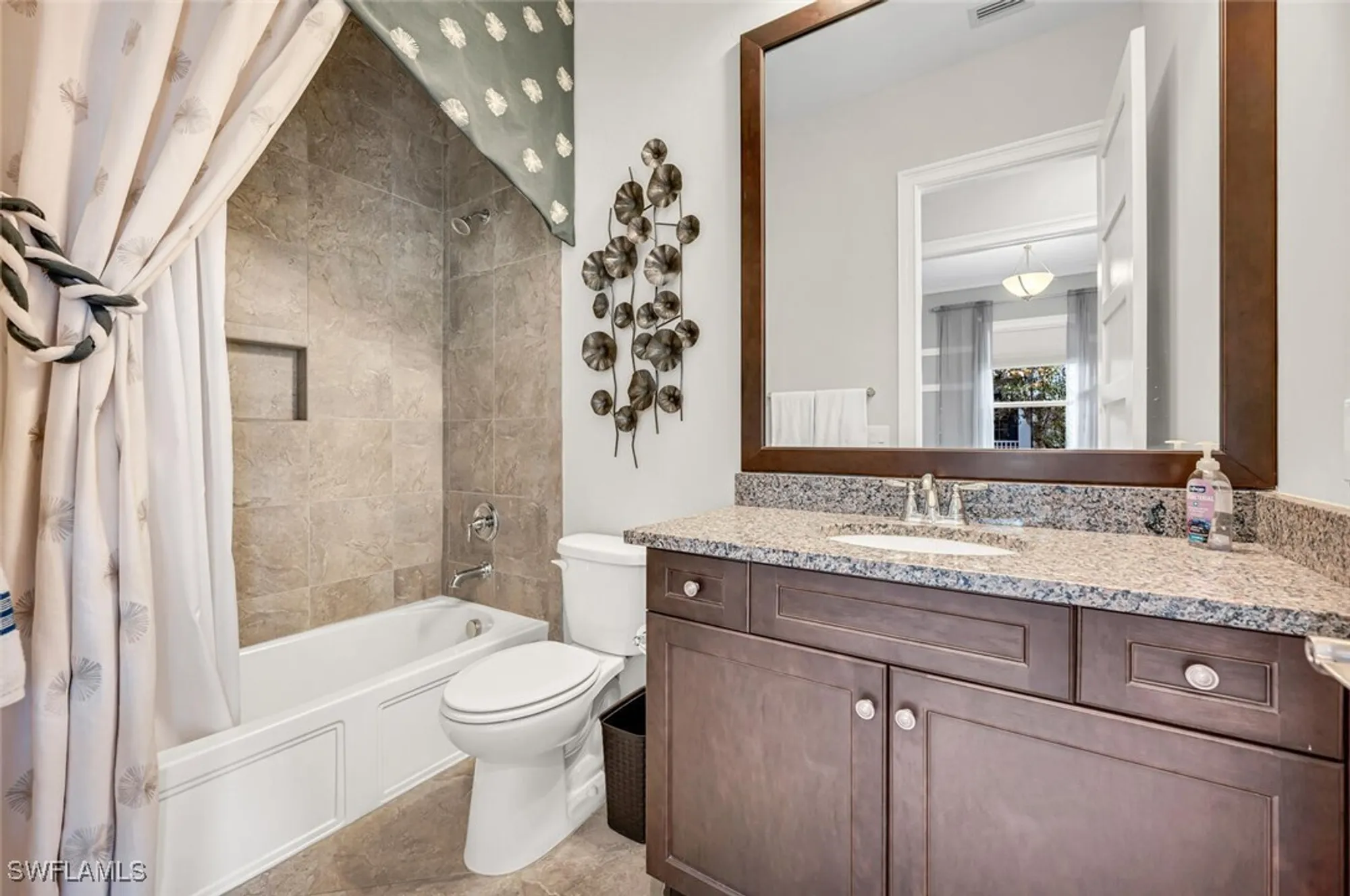 Property Slideshow image 16 of 27 | 6553 dominica dr 101, Naples, FL, 34113