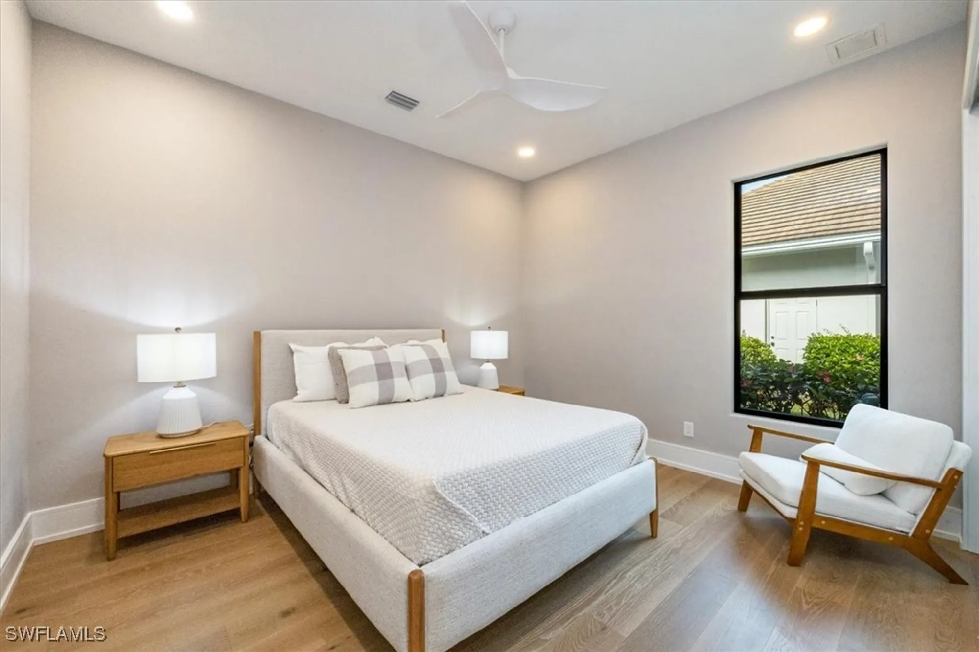 Property Slideshow image 19 of 38 | 226 monterey dr, Naples, FL, 34119