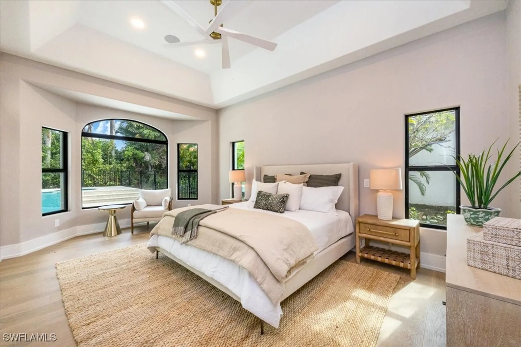 Property Slideshow image 10 of 38 | 226 monterey dr, Naples, FL, 34119