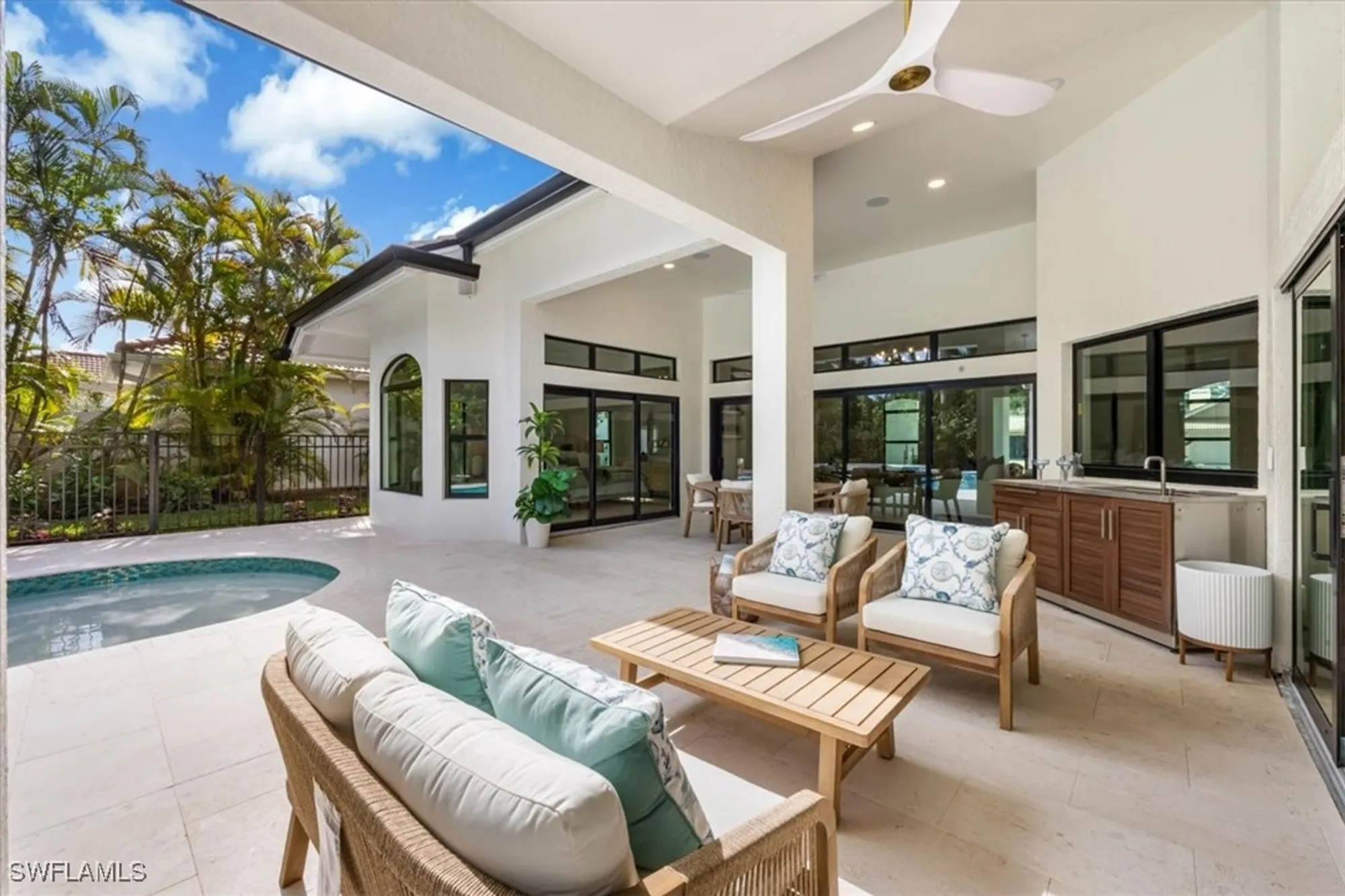 Property Slideshow image 24 of 38 | 226 monterey dr, Naples, FL, 34119