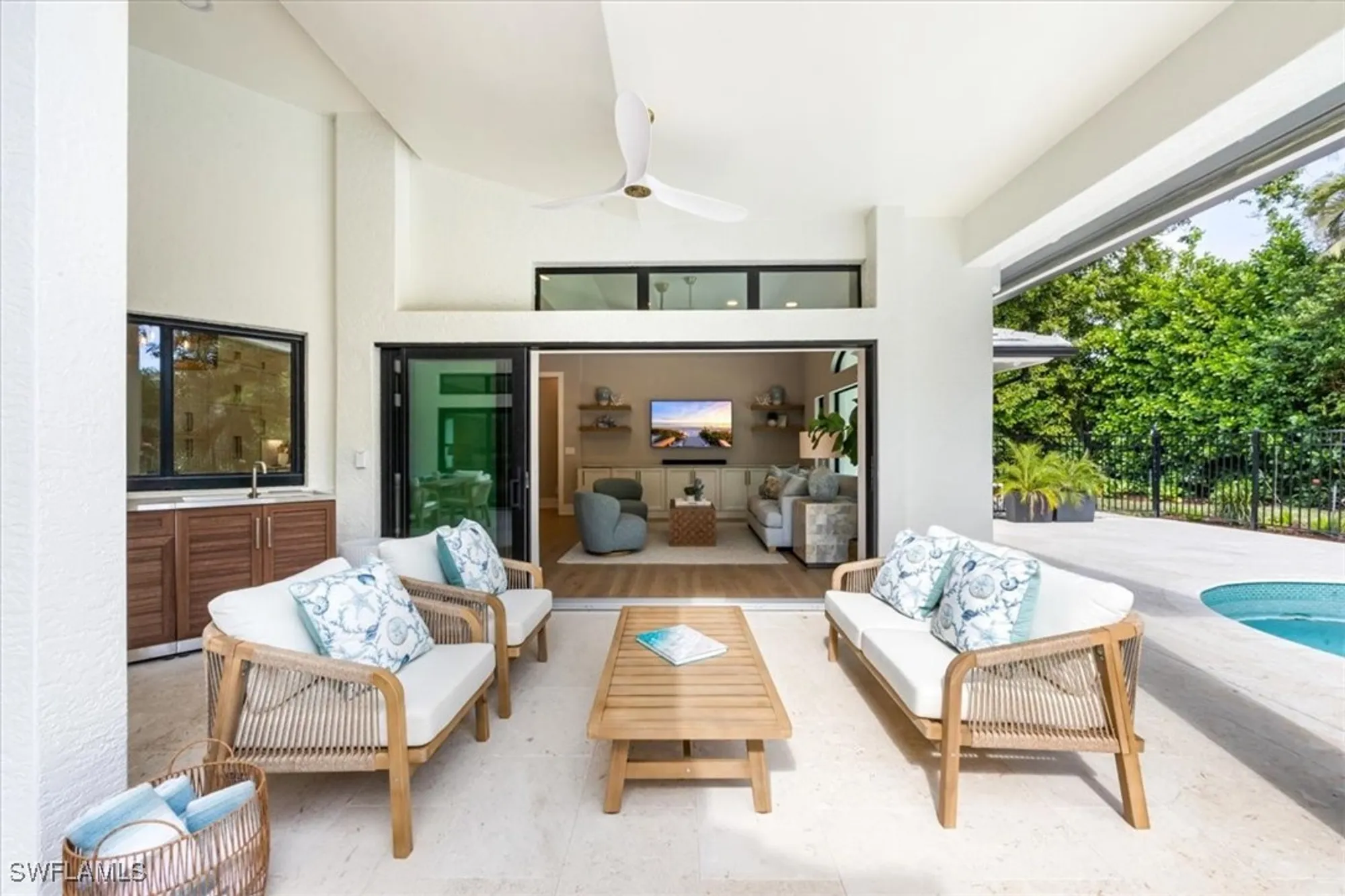 Property Slideshow image 23 of 38 | 226 monterey dr, Naples, FL, 34119