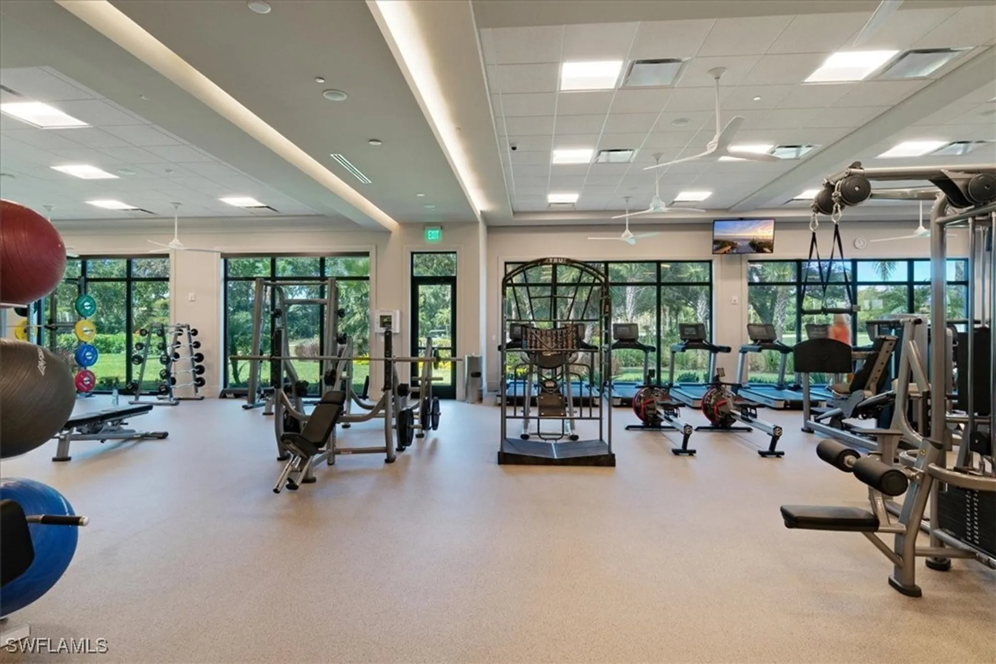 Property Slideshow image 35 of 38 | 226 monterey dr, Naples, FL, 34119
