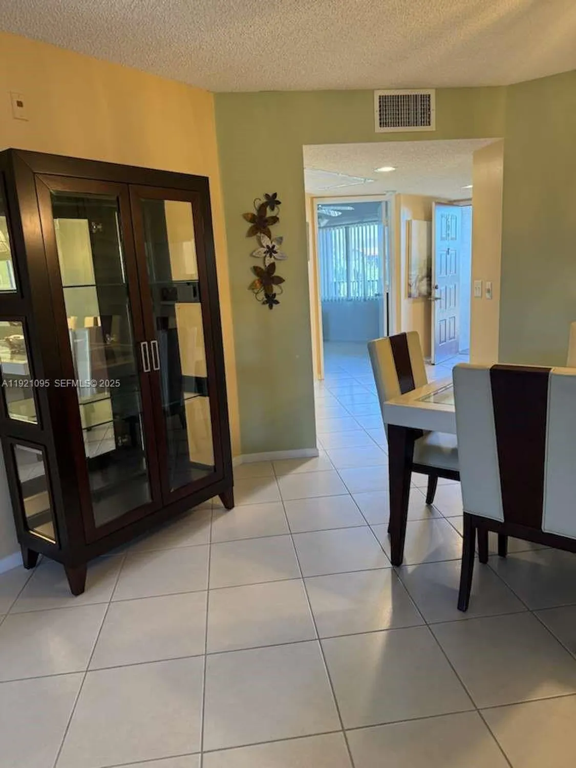 Property Slideshow image 11 of 23 | 950 sw 138th ave apt 409b, Pembroke Pines, FL, 33027