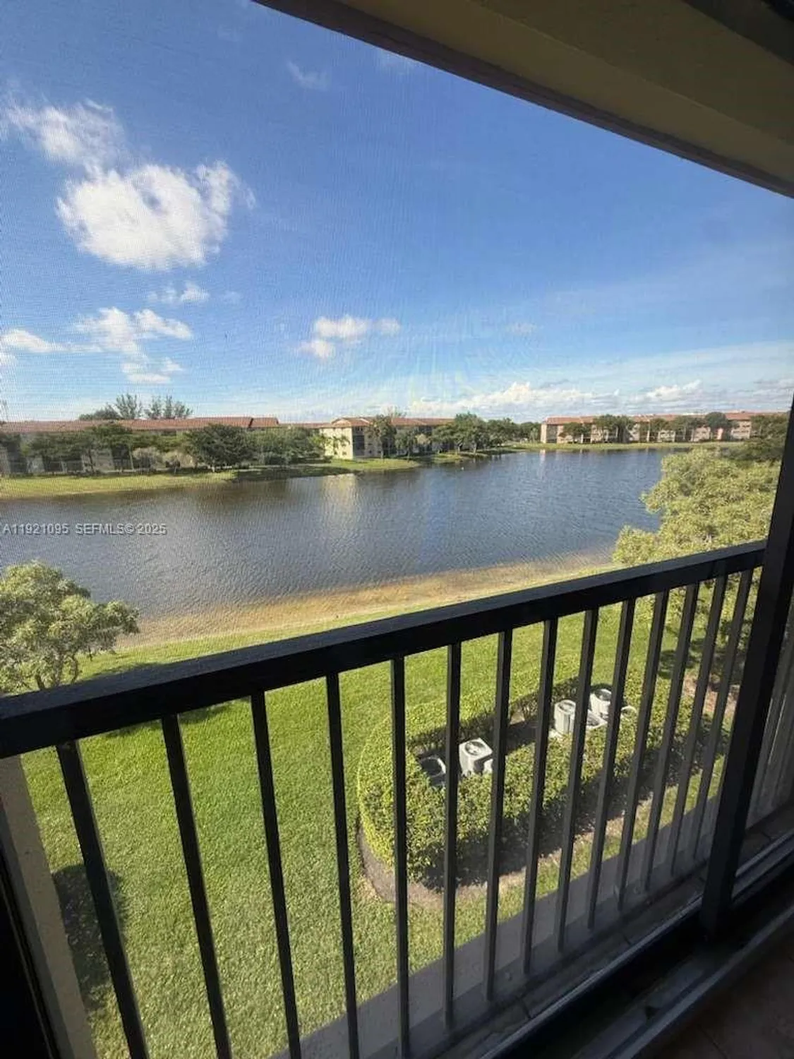 Property Slideshow image 22 of 23 | 950 sw 138th ave apt 409b, Pembroke Pines, FL, 33027
