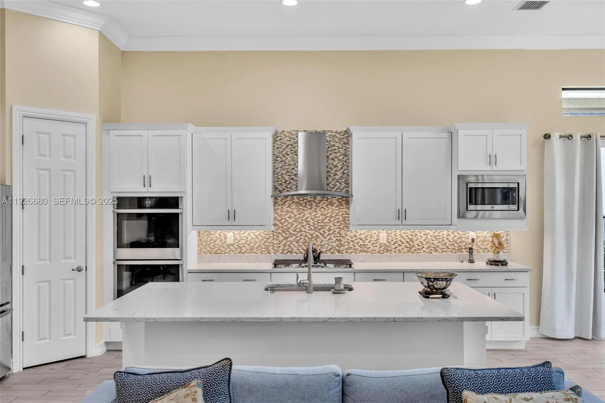 Property Slideshow image 23 of 77 | 9172 leon cir, Parkland, FL, 33076