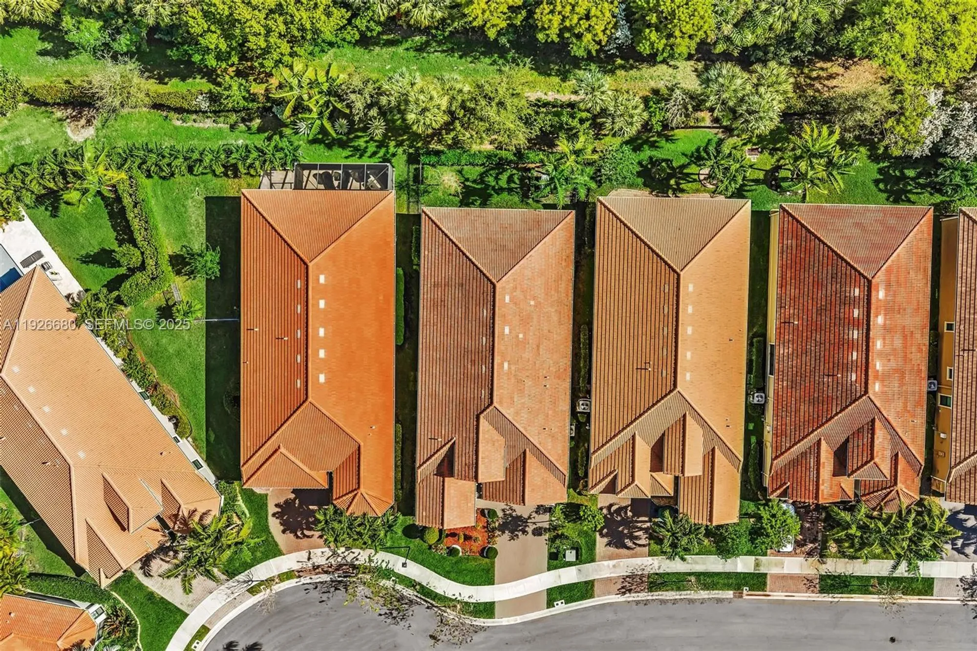 Property Slideshow image 59 of 77 | 9172 leon cir, Parkland, FL, 33076