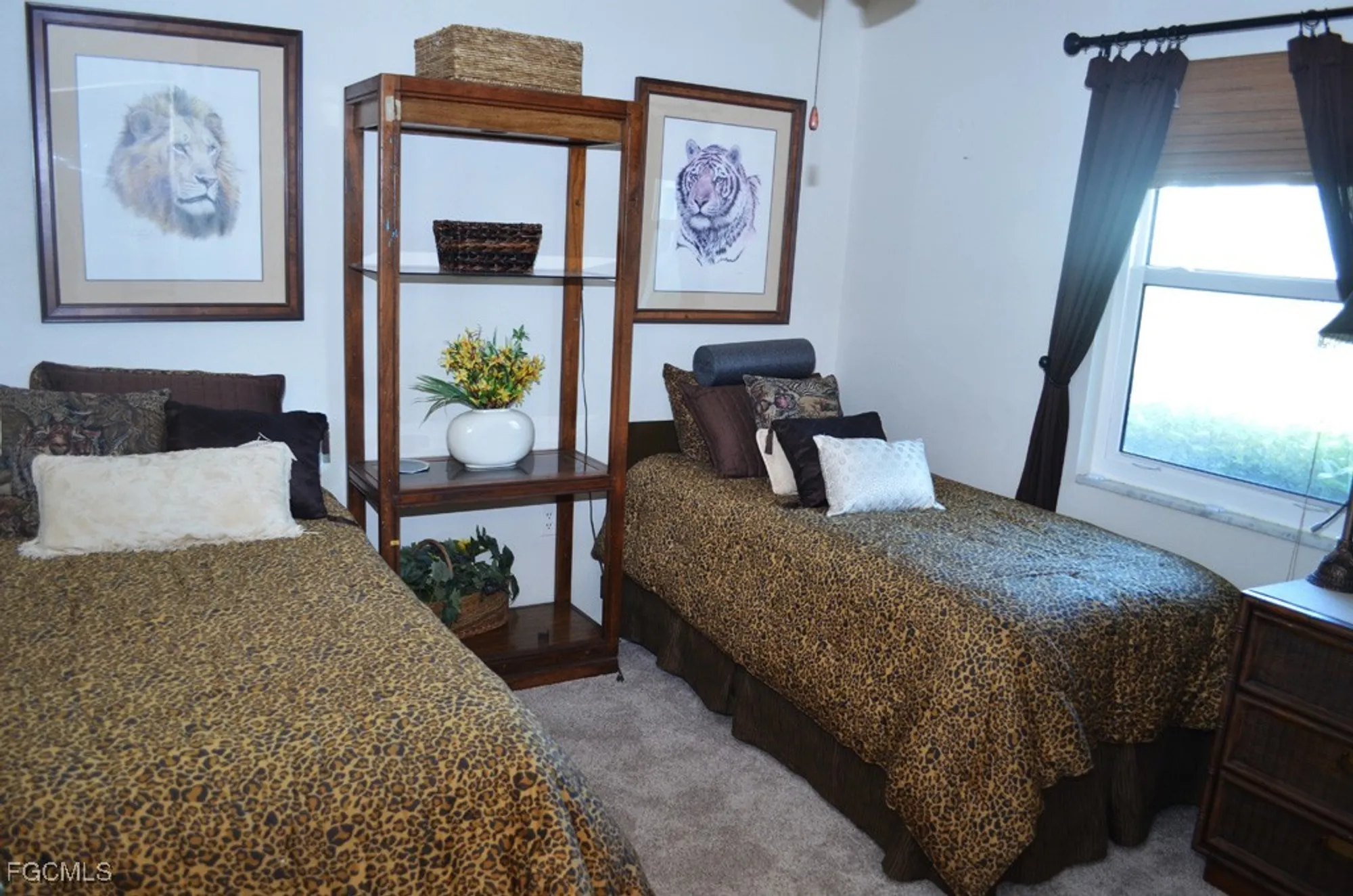 Property Slideshow image 16 of 28 | 1624 pine valley dr 118, Fort Myers, FL, 33907