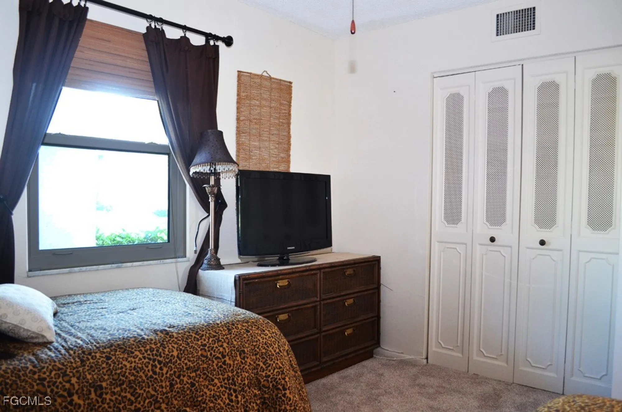Property Slideshow image 18 of 28 | 1624 pine valley dr 118, Fort Myers, FL, 33907