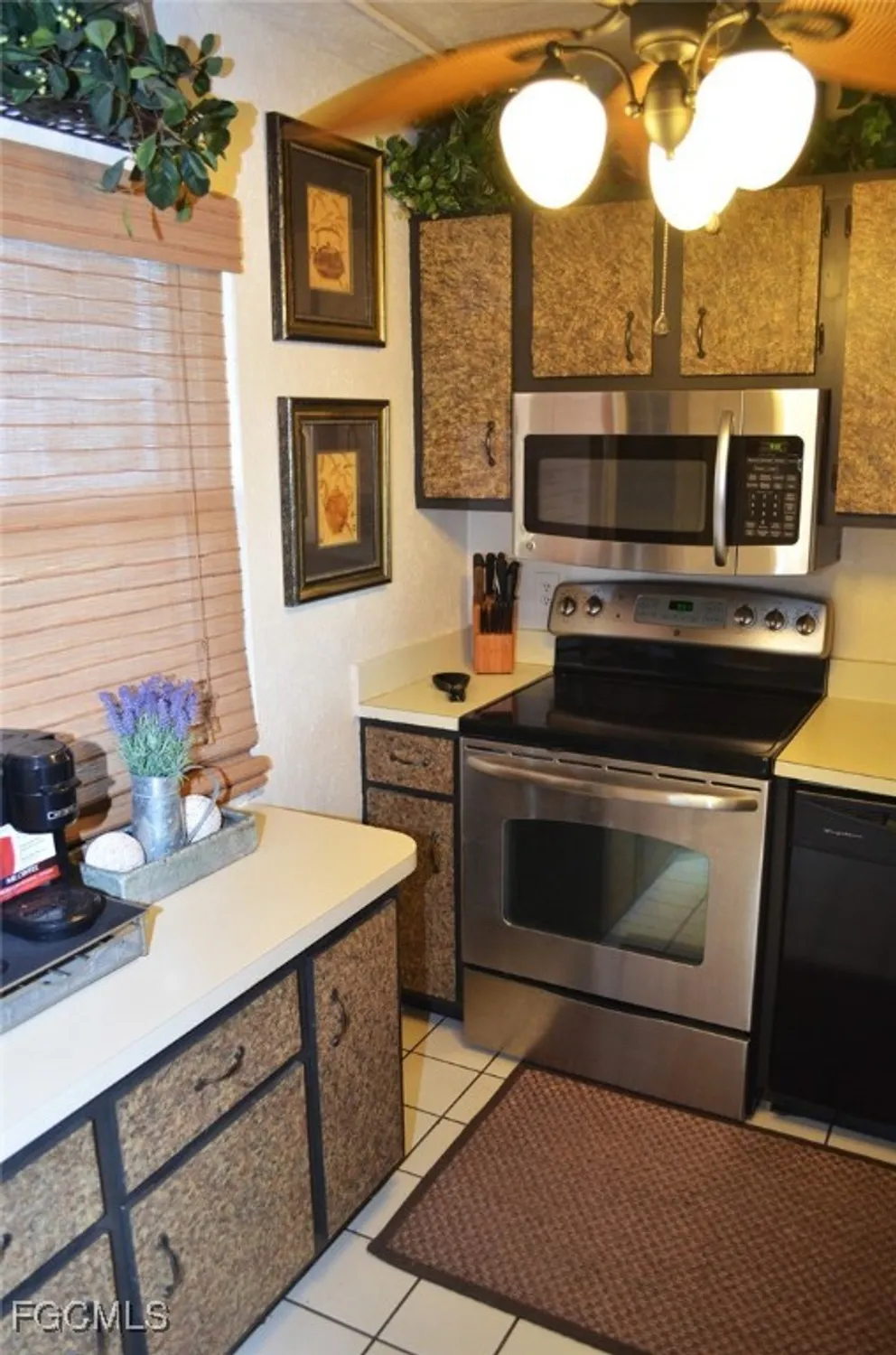 Property Slideshow image 9 of 28 | 1624 pine valley dr 118, Fort Myers, FL, 33907