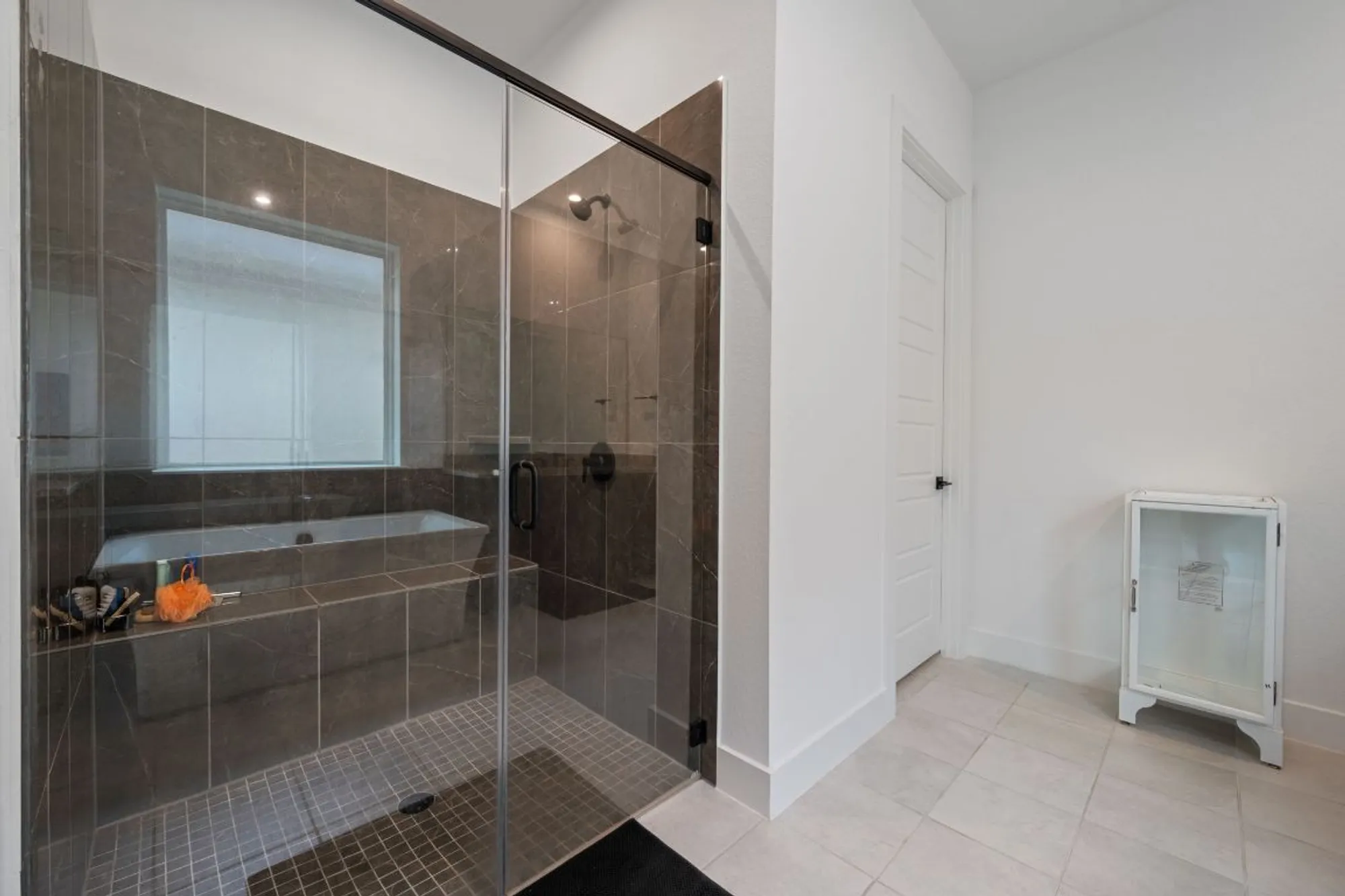 Property Slideshow image 17 of 30 | 616 hallwood dr, Liberty Hill, TX, 78642