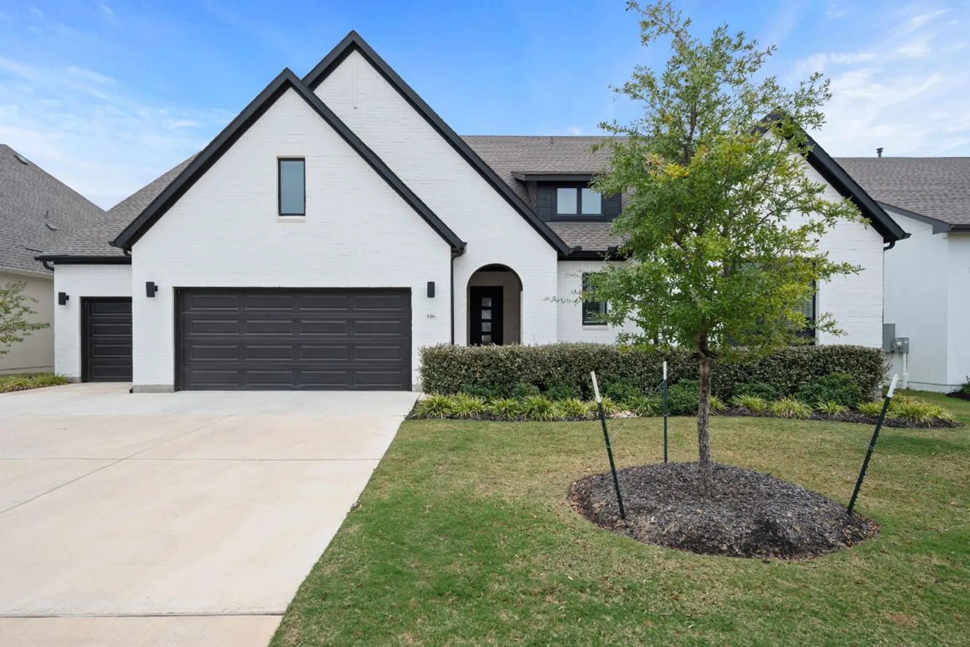 Property Slideshow image 1 of 30 | 616 hallwood dr, Liberty Hill, TX, 78642