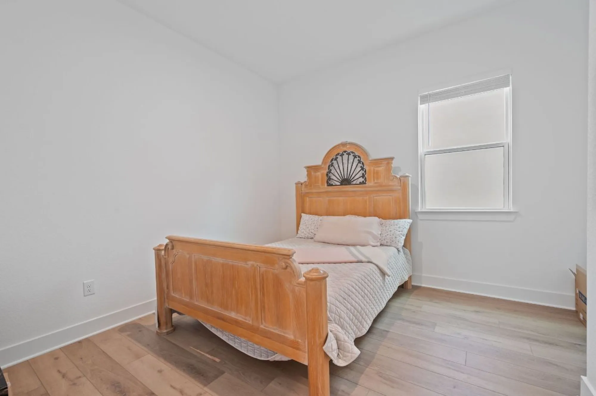 Property Slideshow image 22 of 30 | 616 hallwood dr, Liberty Hill, TX, 78642