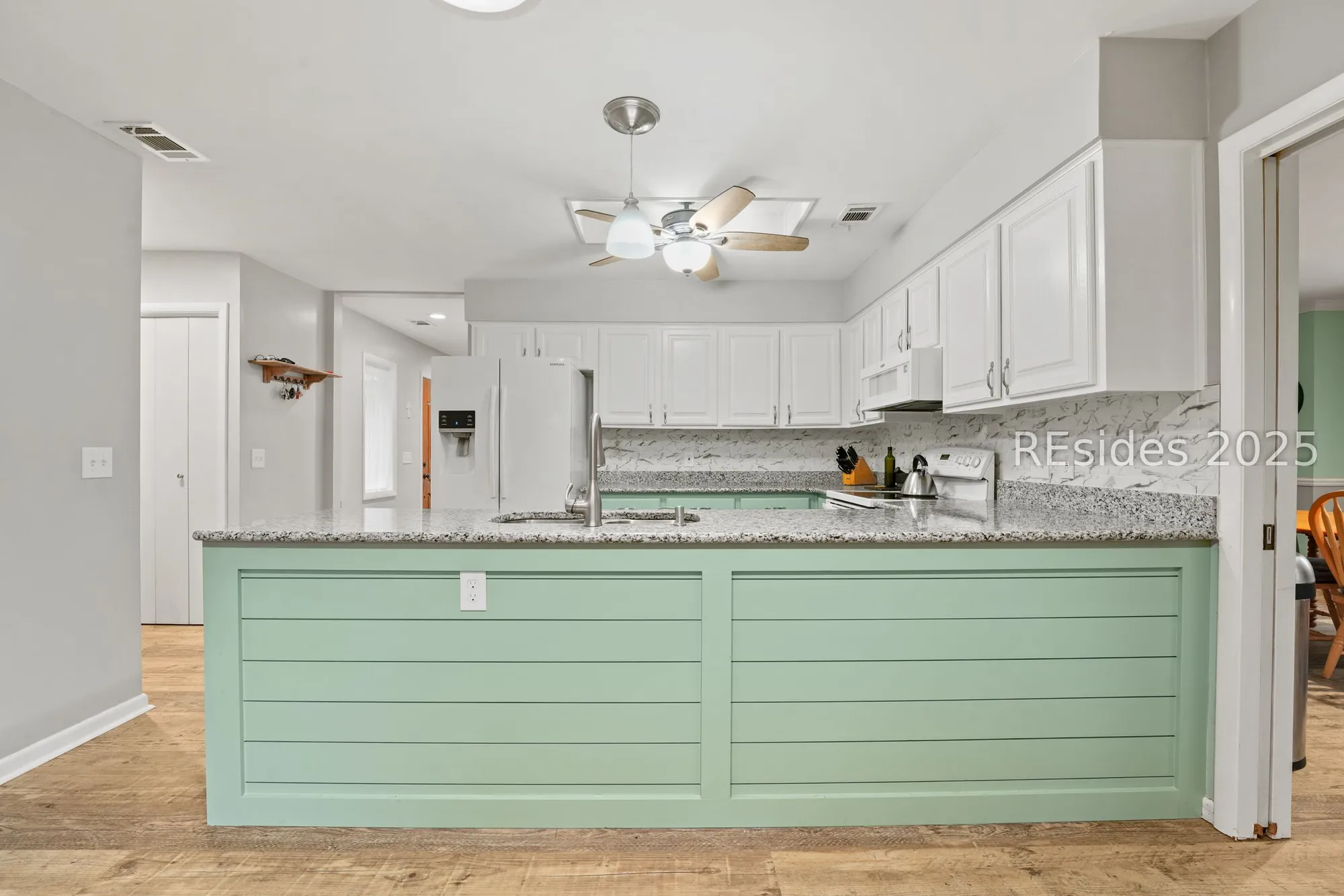 Property Slideshow image 16 of 57 | 2 wood thrush ct, Hilton Head Island, SC, 29926