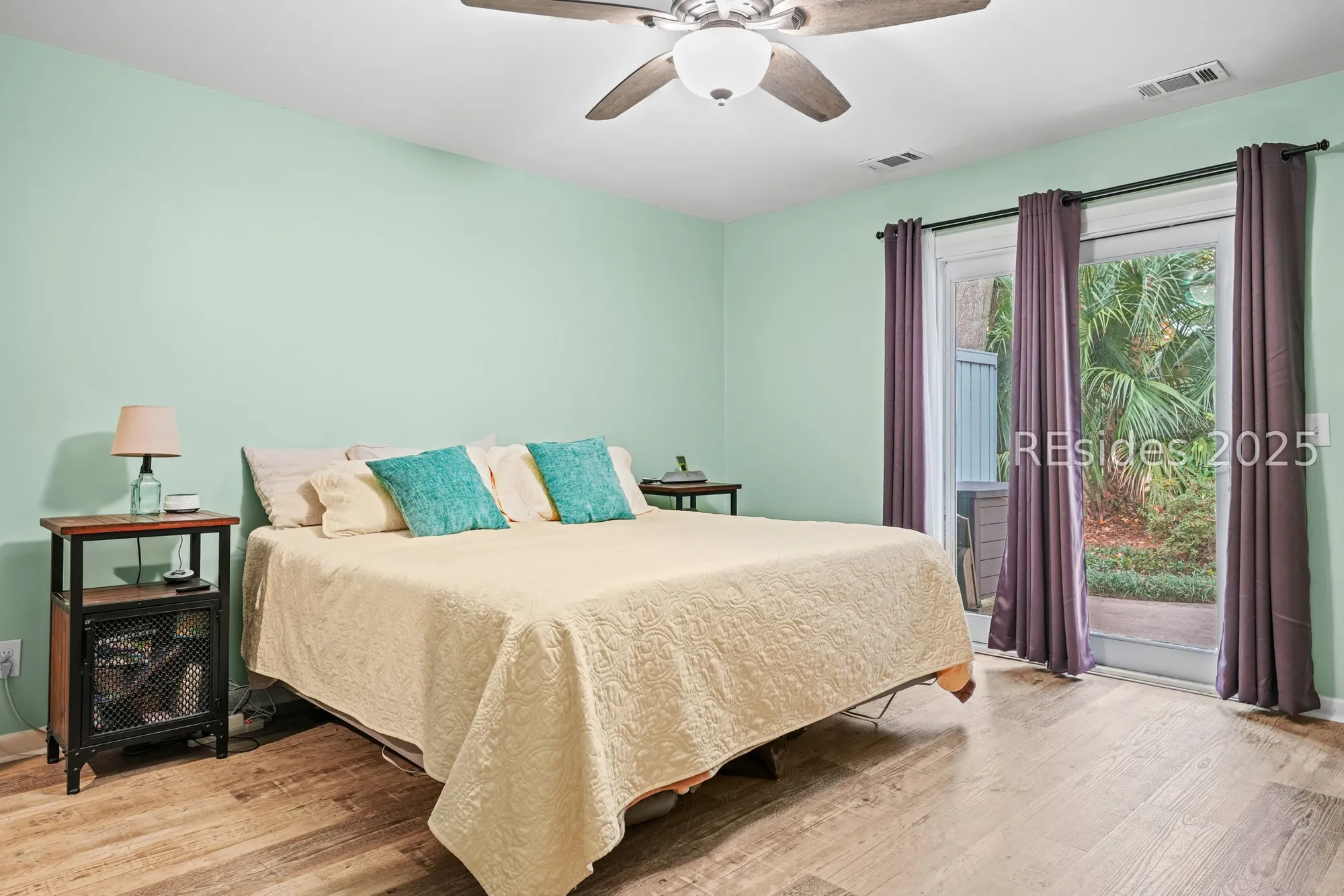 Property Slideshow image 21 of 57 | 2 wood thrush ct, Hilton Head Island, SC, 29926