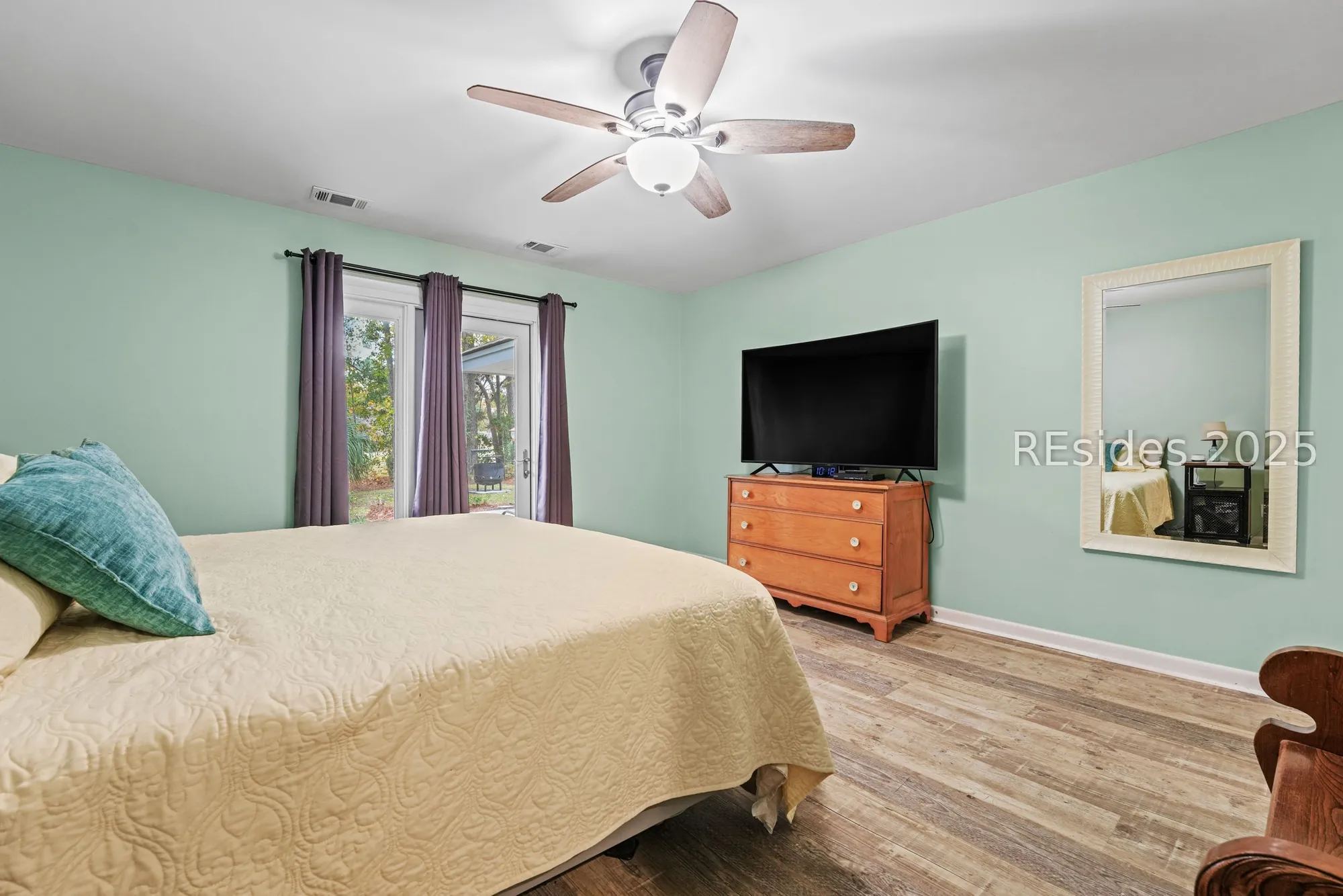 Property Slideshow image 22 of 57 | 2 wood thrush ct, Hilton Head Island, SC, 29926