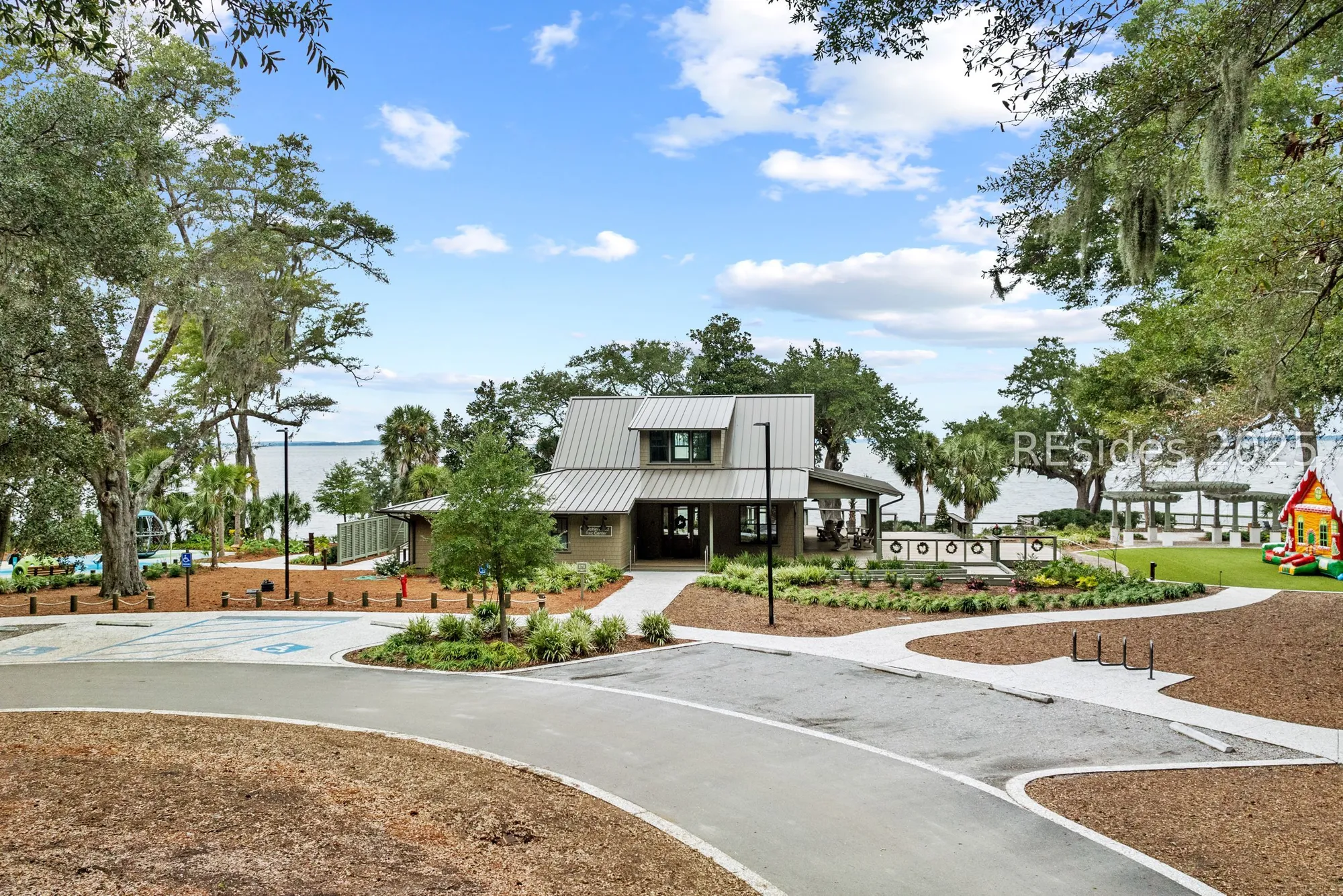 Property Slideshow image 51 of 57 | 2 wood thrush ct, Hilton Head Island, SC, 29926
