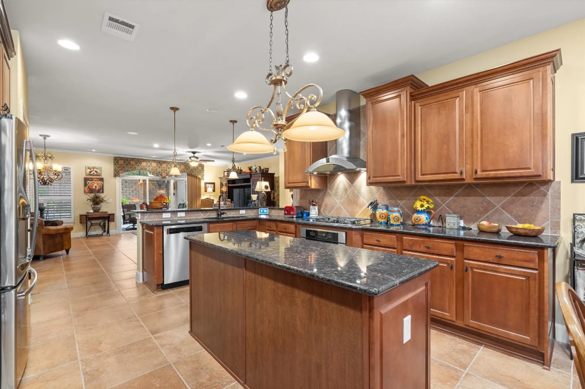Property Slideshow image 15 of 37 | 204 goose island dr, Georgetown, TX, 78633