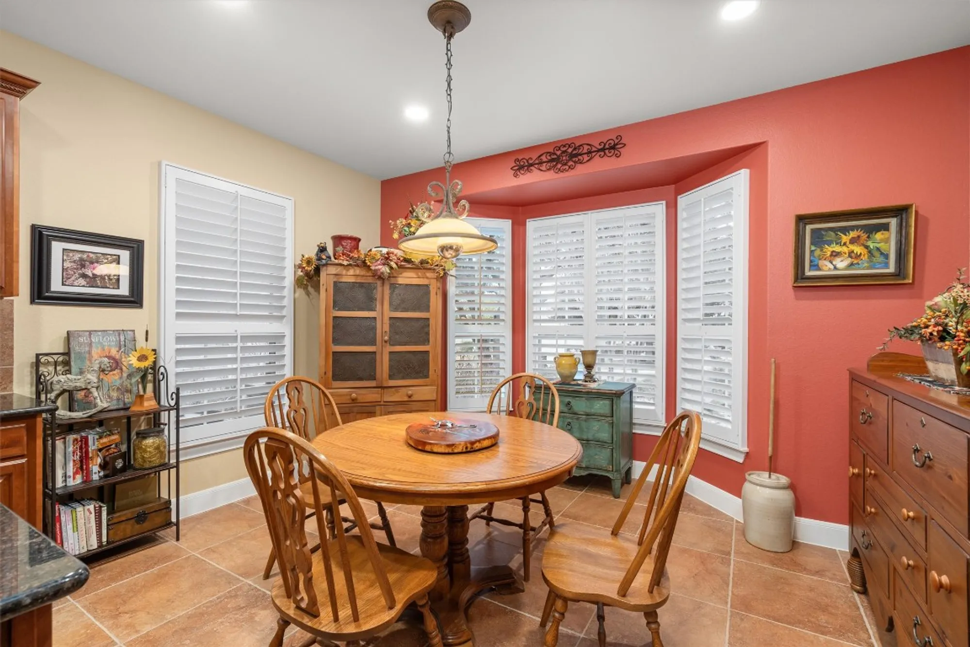 Property Slideshow image 16 of 37 | 204 goose island dr, Georgetown, TX, 78633